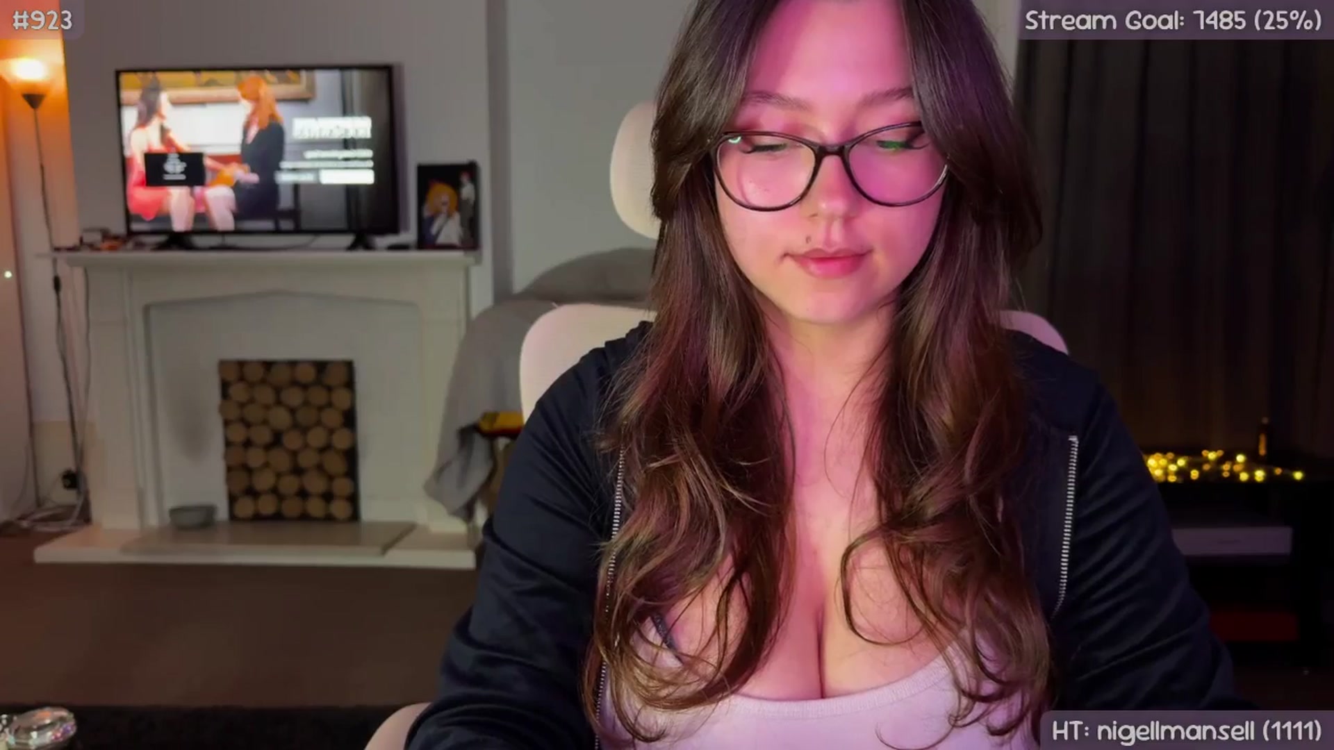 Gallery image thumbnail from AnnAngel1's myfreecams stream on, 09/23/2025, 23:07 image 18 of 20