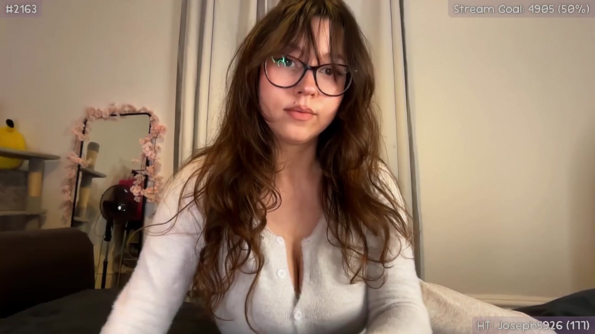 Gallery image thumbnail from AnnAngel1's myfreecams stream on, 10/06/2025, 17:34 image 9 of 20