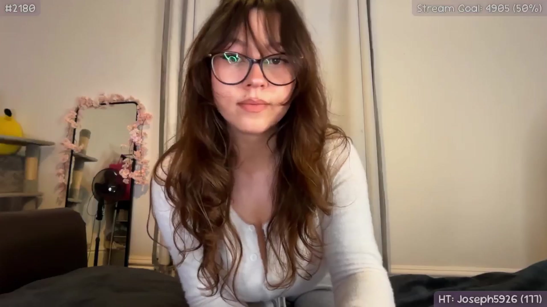 Gallery image thumbnail from AnnAngel1's myfreecams stream on, 10/06/2025, 17:34 image 6 of 20
