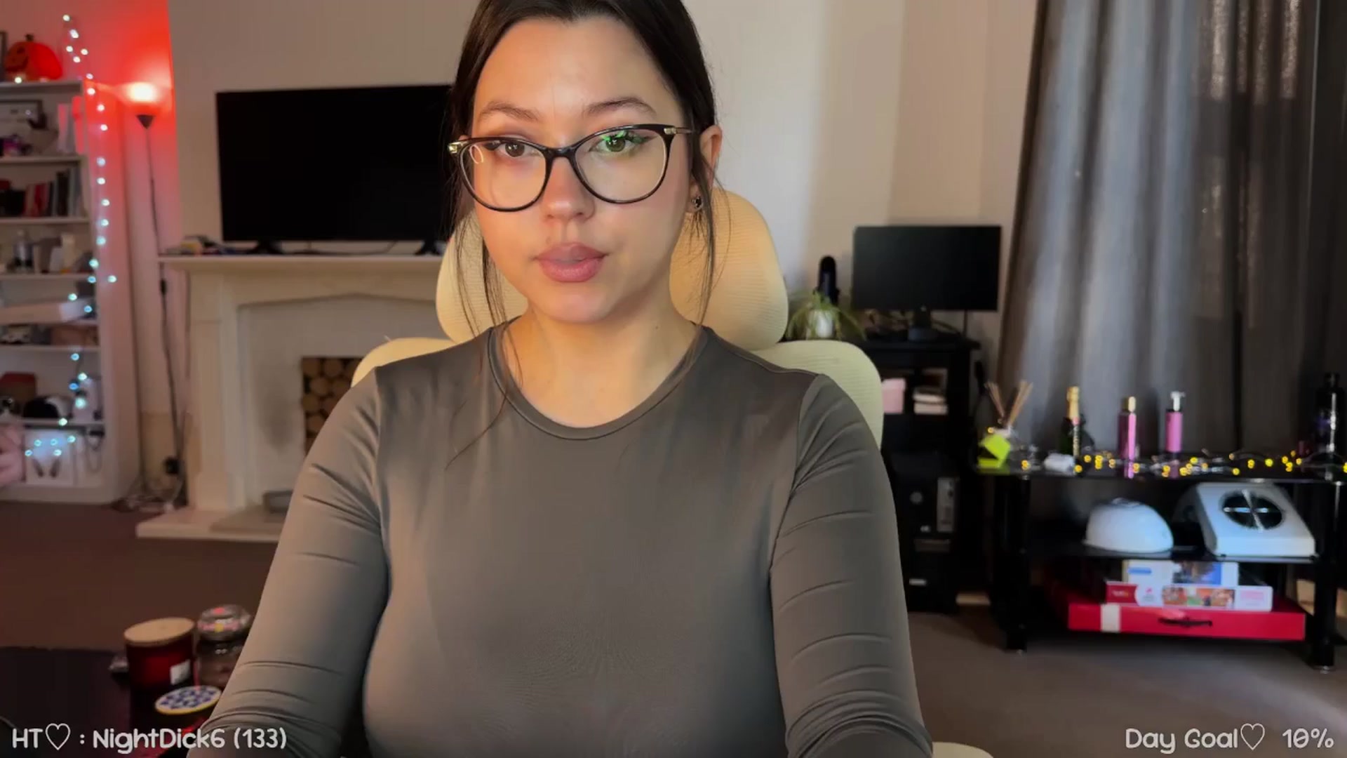 Gallery image thumbnail from AnnAngel1's myfreecams stream on, 10/24/2025, 11:57 image 1 of 20