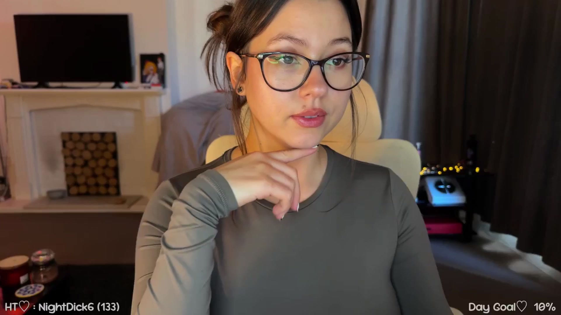 Gallery image thumbnail from AnnAngel1's myfreecams stream on, 10/24/2025, 12:41 image 4 of 20
