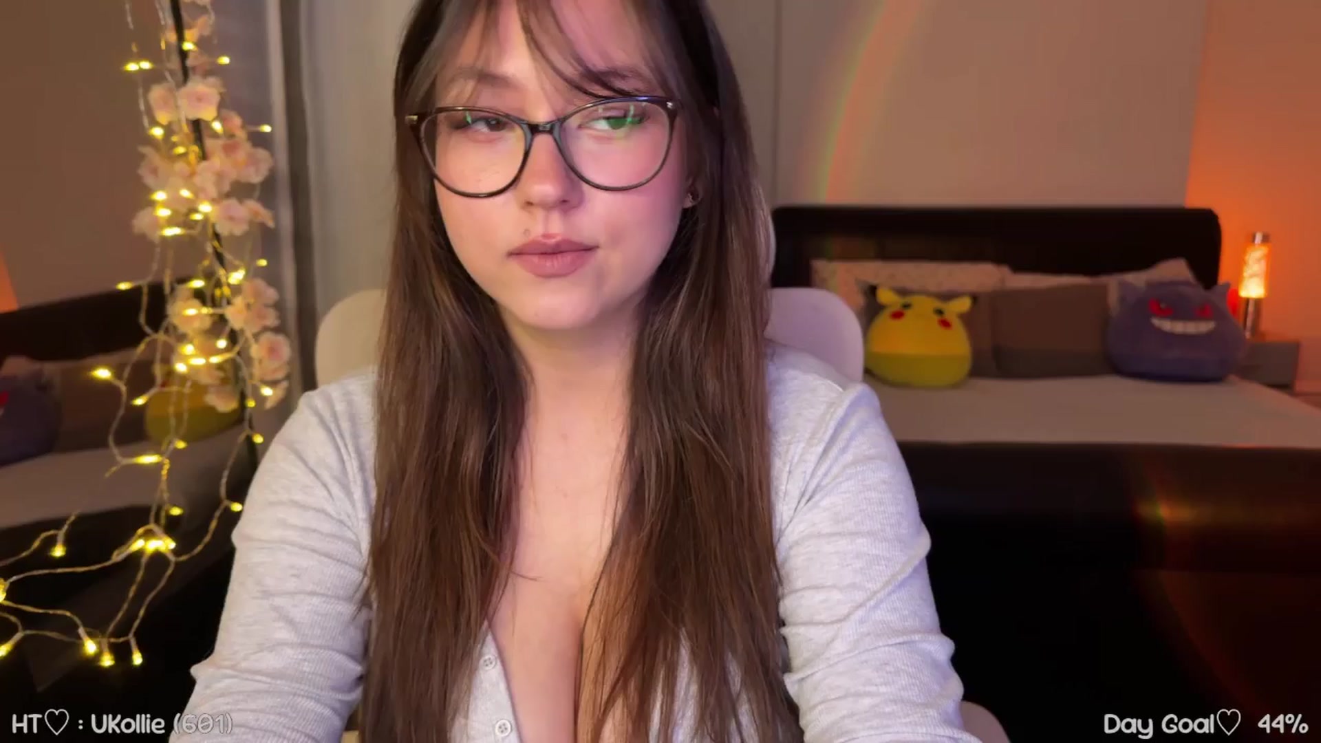 Gallery image thumbnail from AnnAngel1's myfreecams stream on, 10/30/2025, 19:03 image 14 of 20