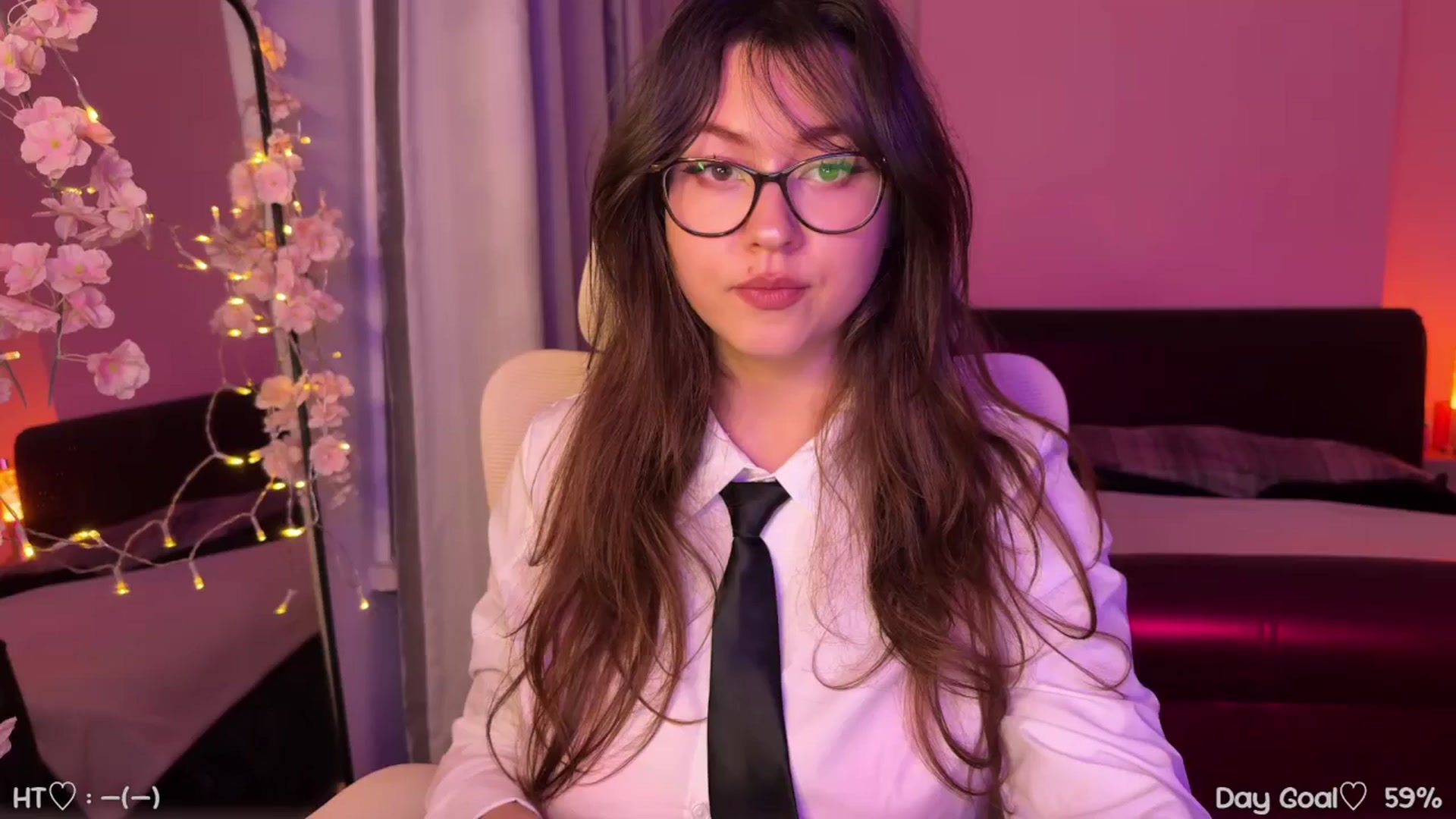 Gallery image thumbnail from AnnAngel1's myfreecams stream on, 11/05/2025, 18:17 image 15 of 20