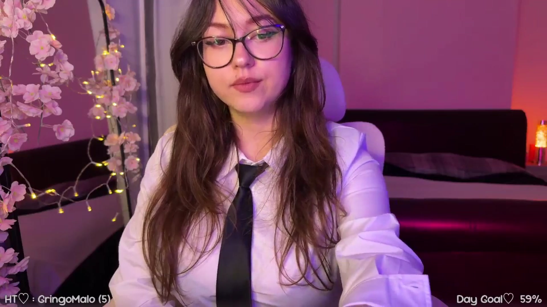 Gallery image thumbnail from AnnAngel1's myfreecams stream on, 11/05/2025, 19:28 image 13 of 20