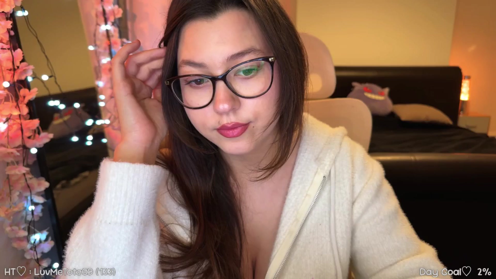 Gallery image thumbnail from AnnAngel1's myfreecams stream on, 11/17/2025, 18:15 image 19 of 20