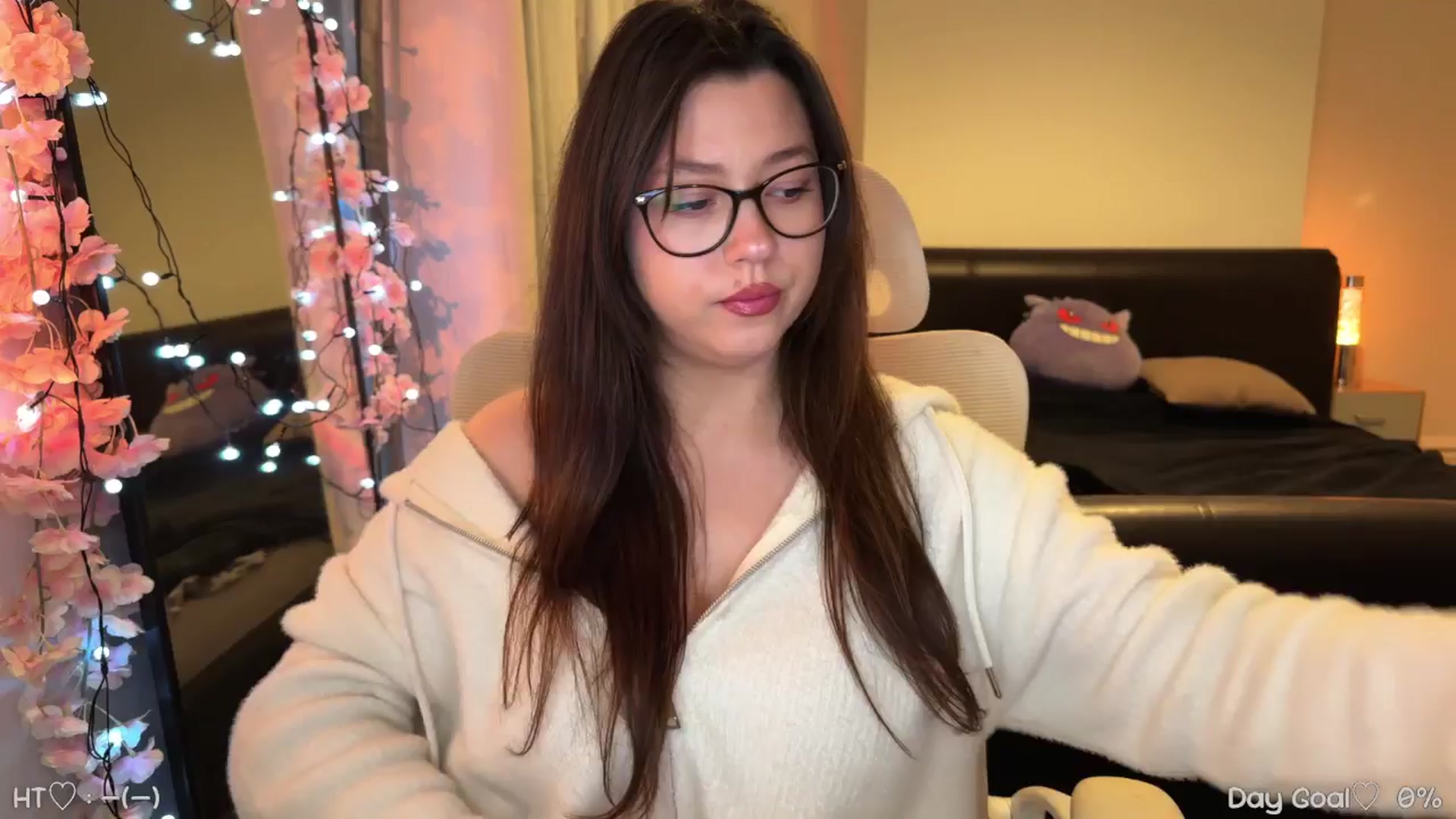 Gallery image thumbnail from AnnAngel1's myfreecams stream on, 11/17/2025, 18:15 image 4 of 20