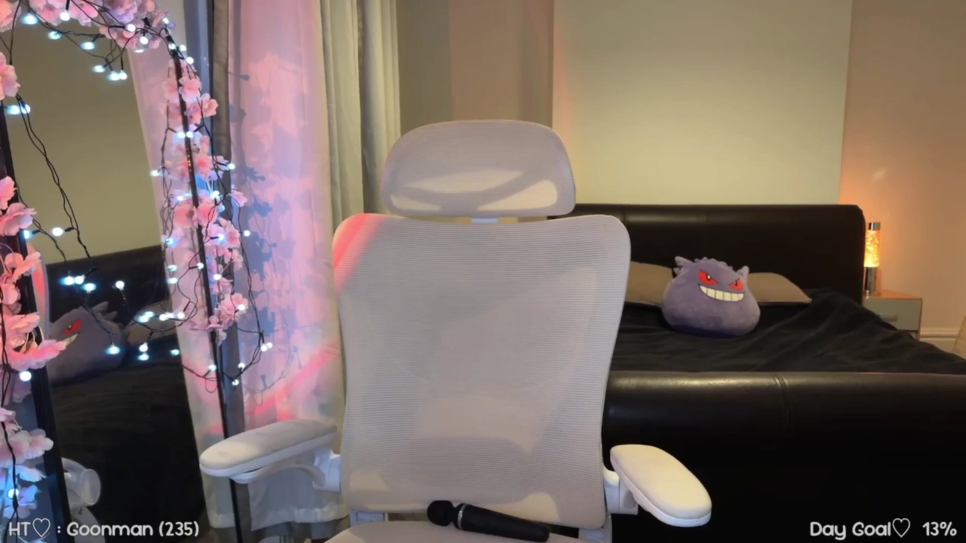 Gallery image thumbnail from AnnAngel1's myfreecams stream on, 11/19/2025, 23:24 image 18 of 20