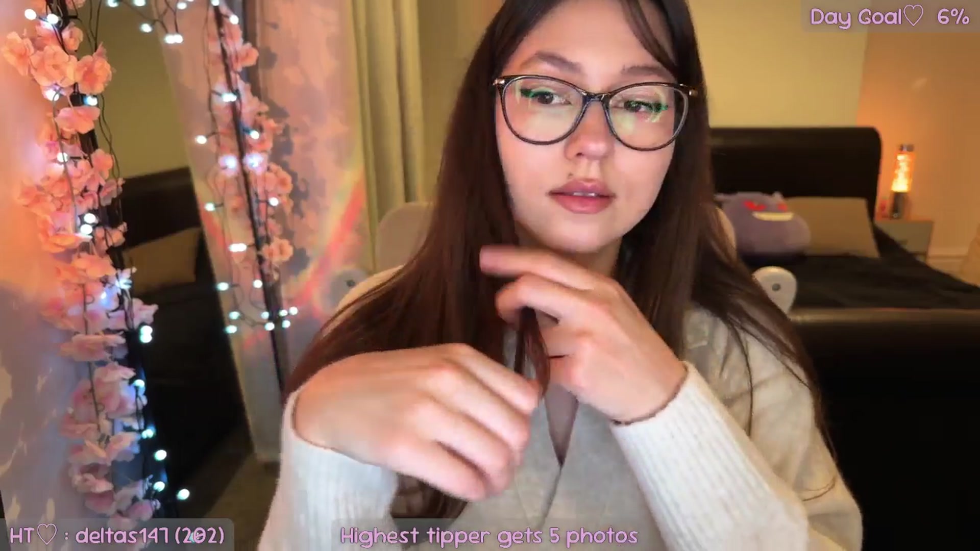 Gallery image thumbnail from AnnAngel1's myfreecams stream on, 11/21/2025, 18:49 image 6 of 20