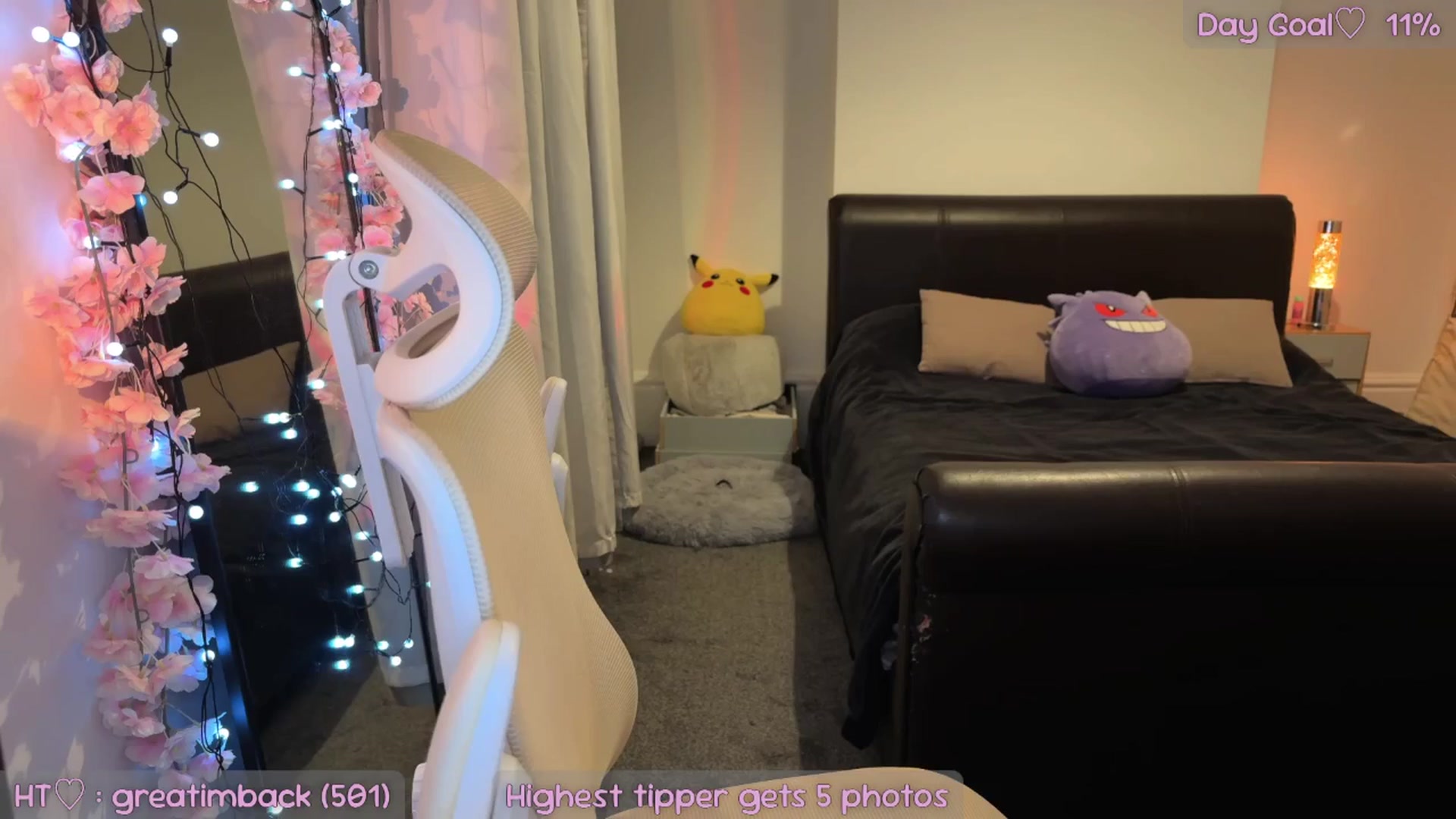 Gallery image thumbnail from AnnAngel1's myfreecams stream on, 11/21/2025, 18:49 image 14 of 20