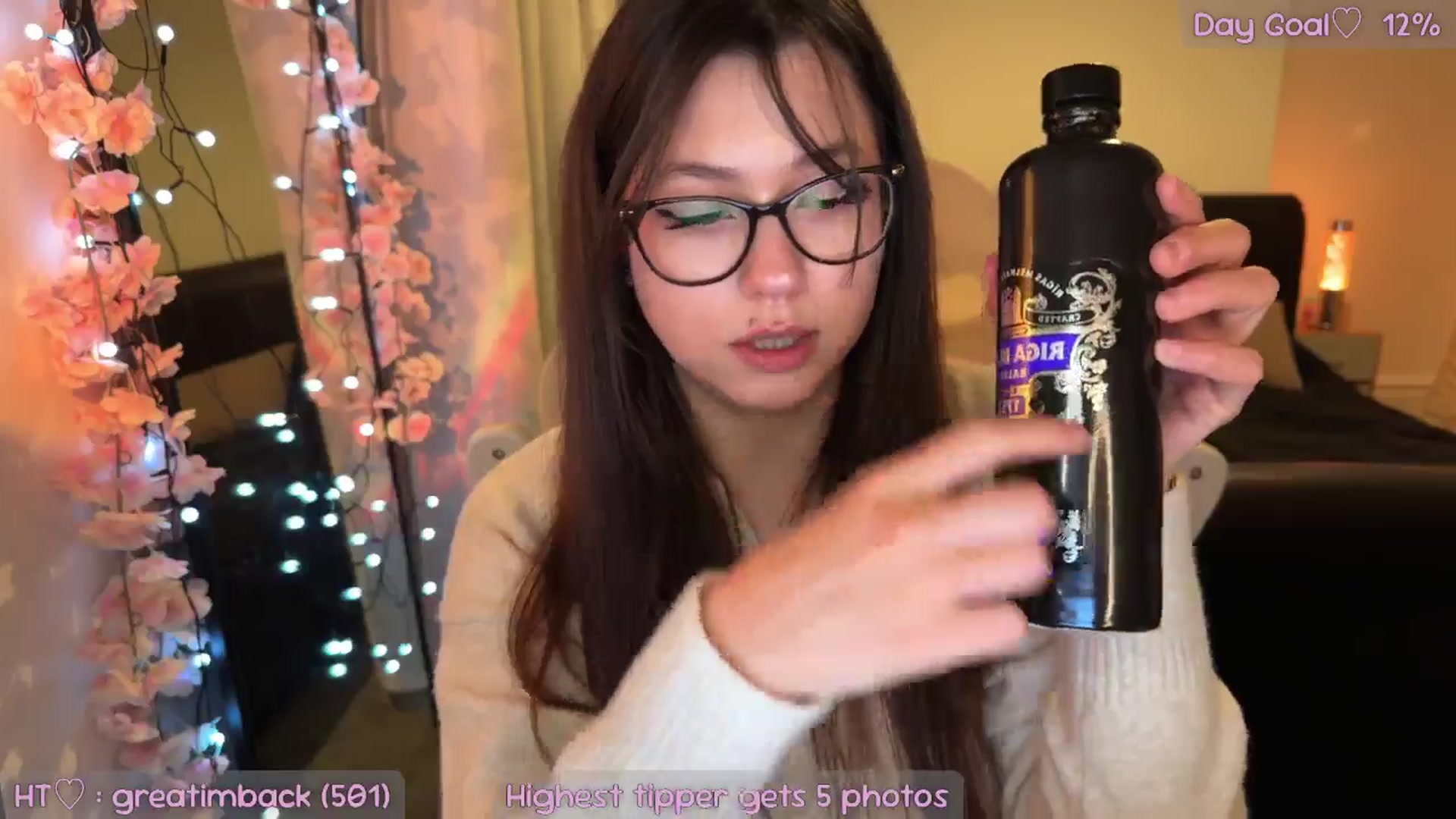 Gallery image thumbnail from AnnAngel1's myfreecams stream on, 11/21/2025, 18:49 image 20 of 20