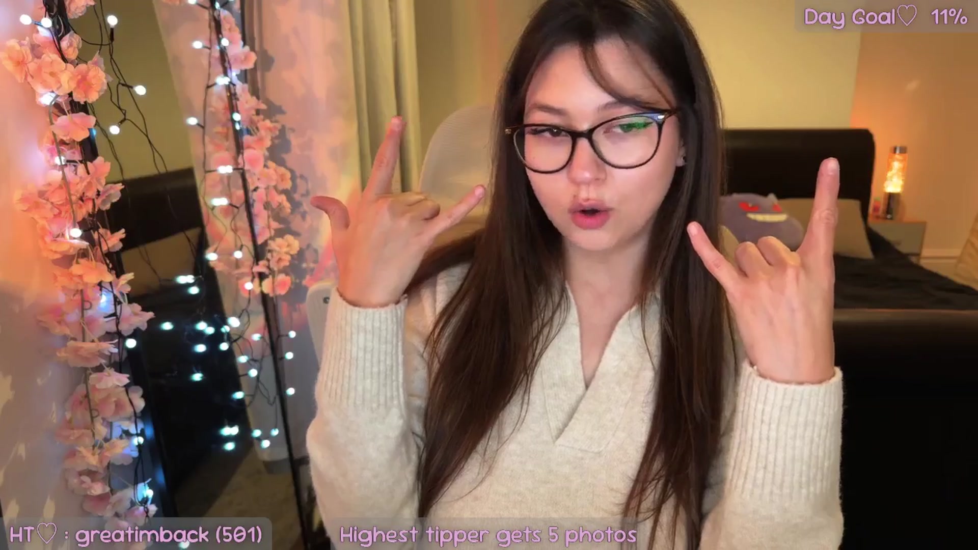 Gallery image thumbnail from AnnAngel1's myfreecams stream on, 11/21/2025, 18:49 image 11 of 20