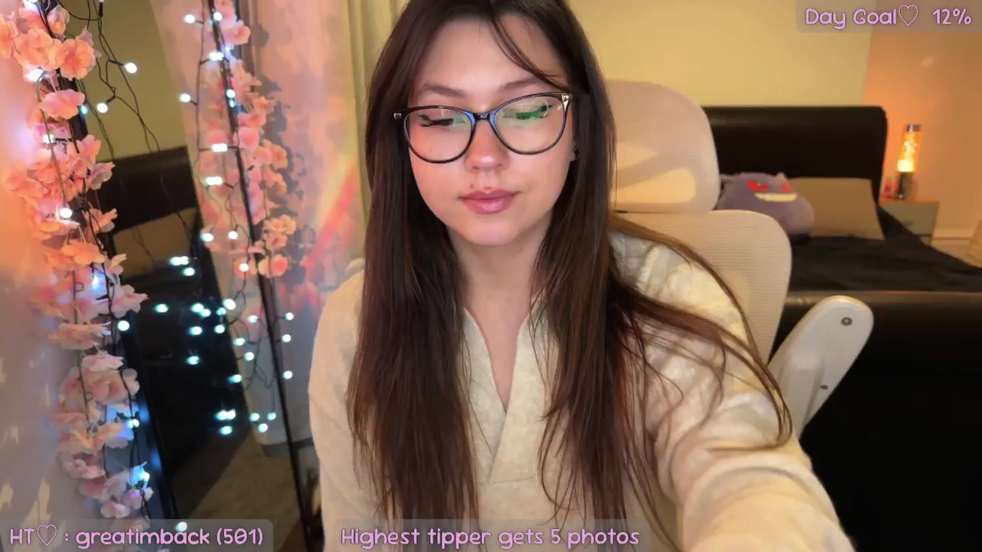 Gallery image thumbnail from AnnAngel1's myfreecams stream on, 11/21/2025, 19:49 image 2 of 20