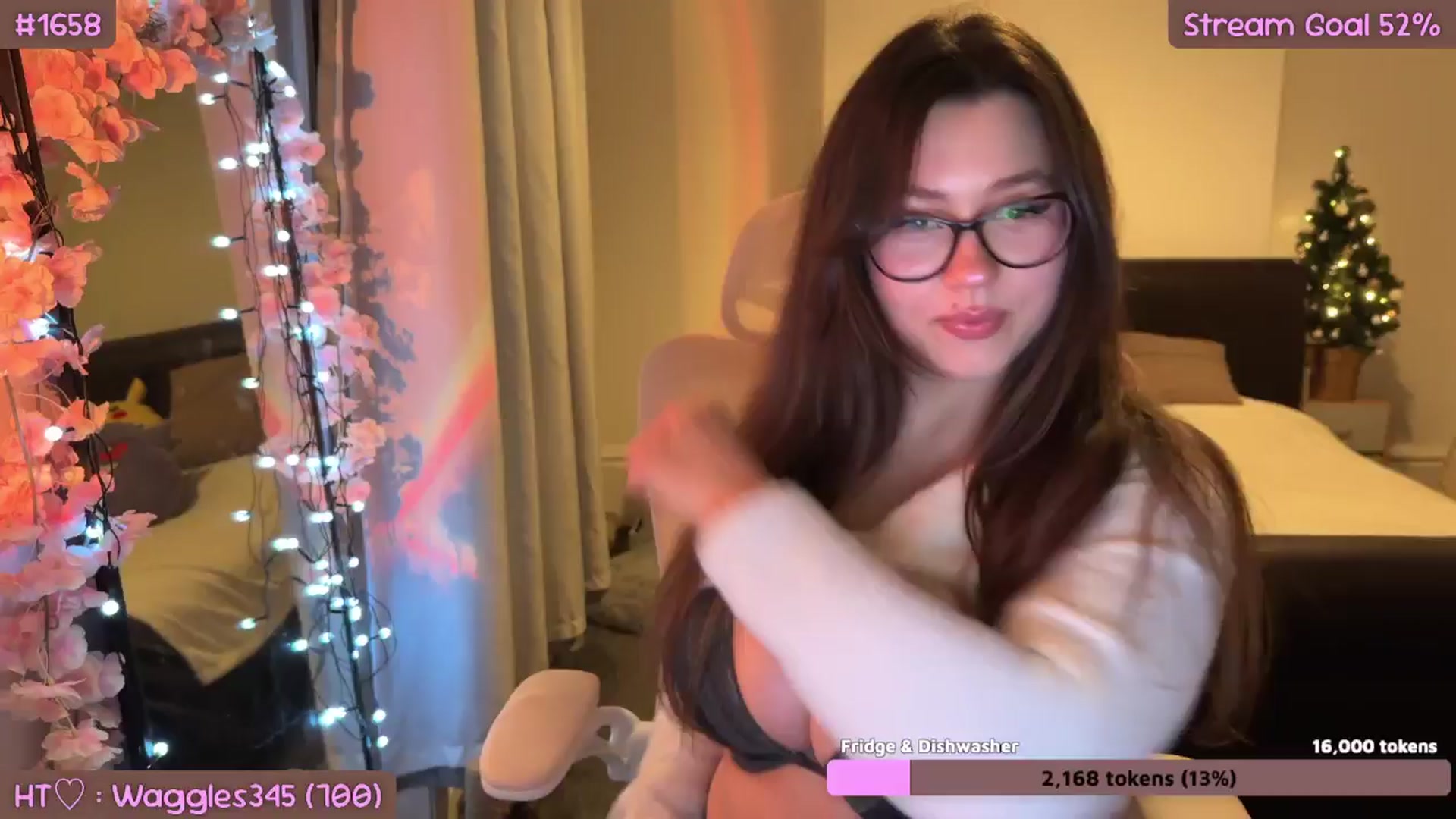 Gallery image thumbnail from AnnAngel1's myfreecams stream on, 12/23/2025, 24:02 image 1 of 20