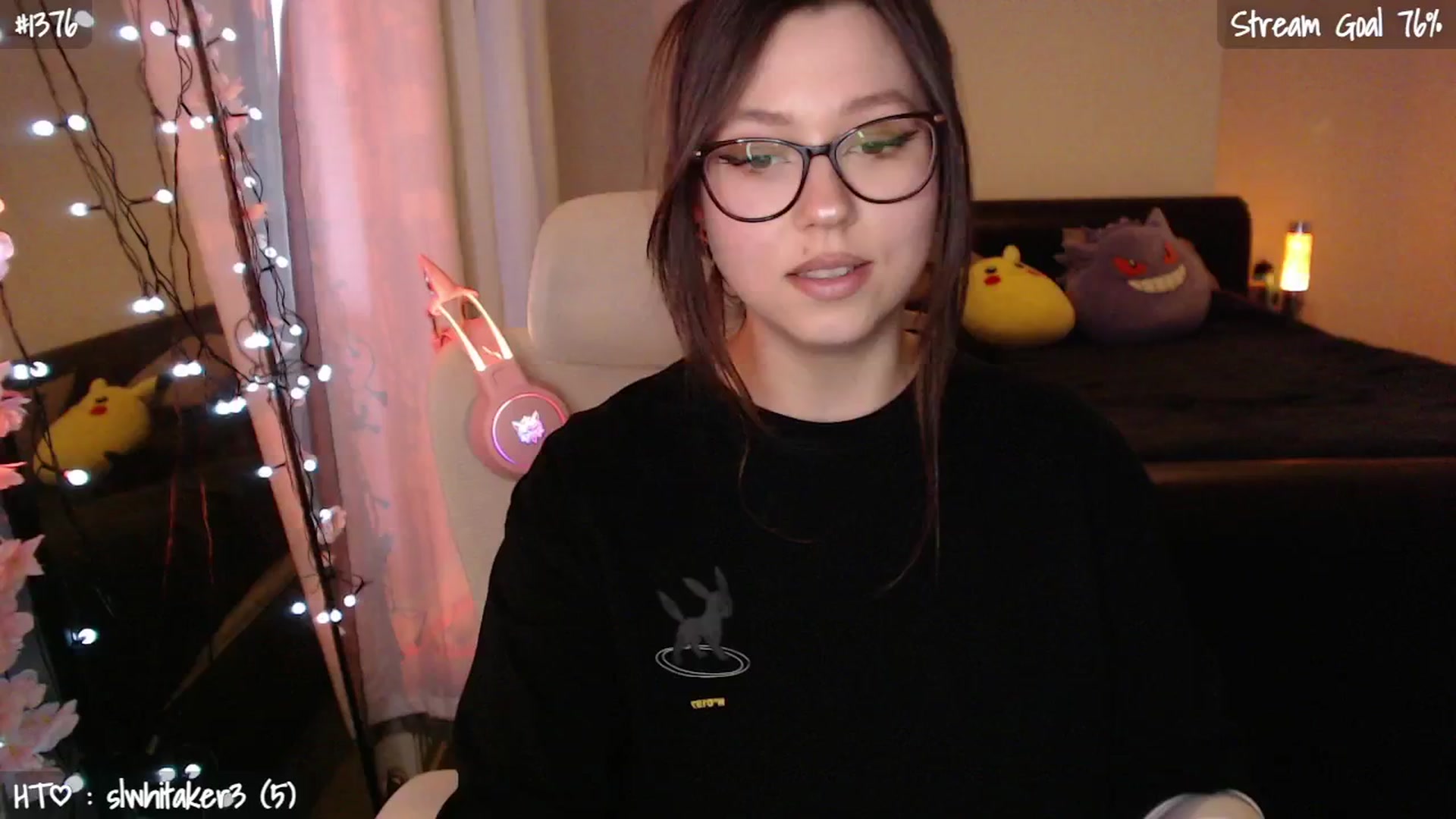 Gallery image thumbnail from AnnAngel1's myfreecams stream on, 04/07/2026, 19:43 image 2 of 20