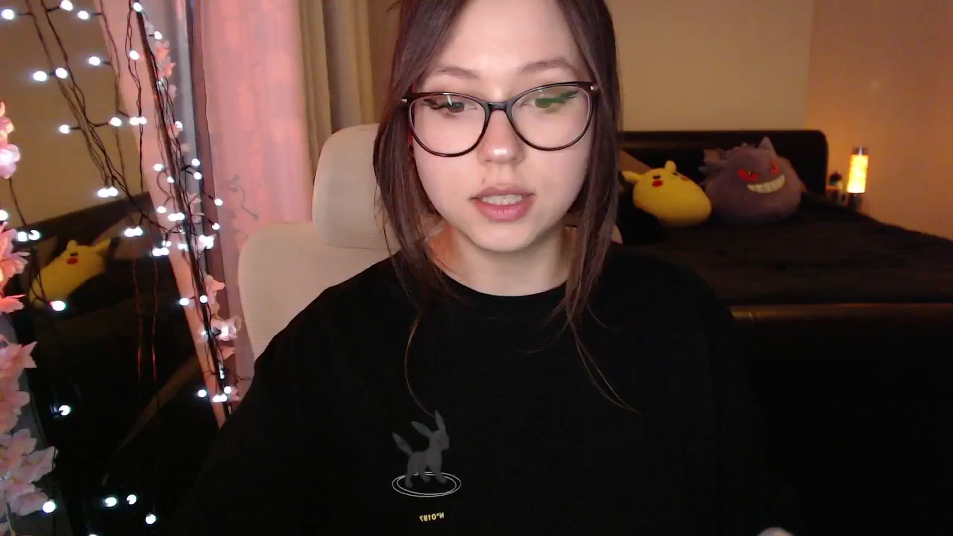 Gallery image thumbnail from AnnAngel1's myfreecams stream on, 04/07/2026, 19:43 image 16 of 20