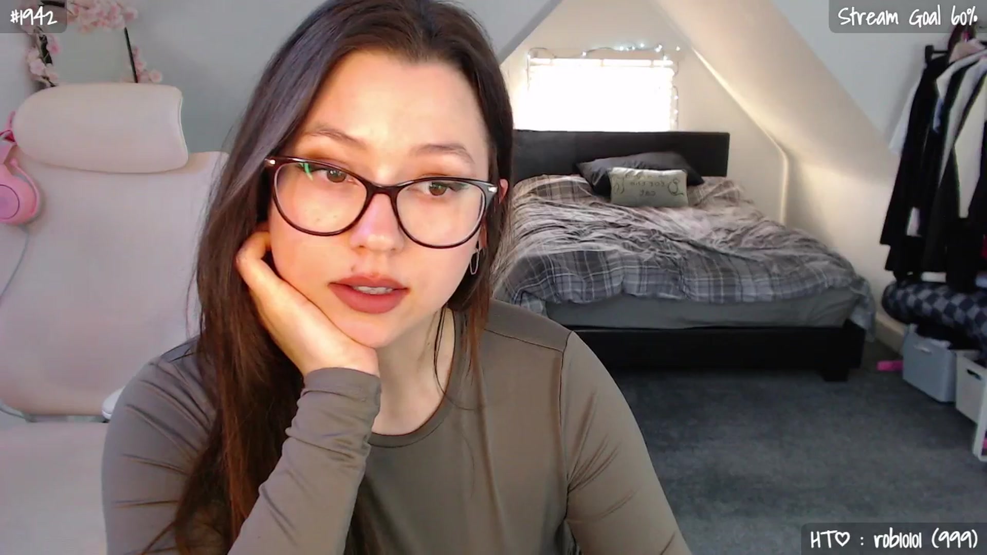 Gallery image thumbnail from AnnAngel1's myfreecams stream on, 04/23/2026, 17:57 image 19 of 20
