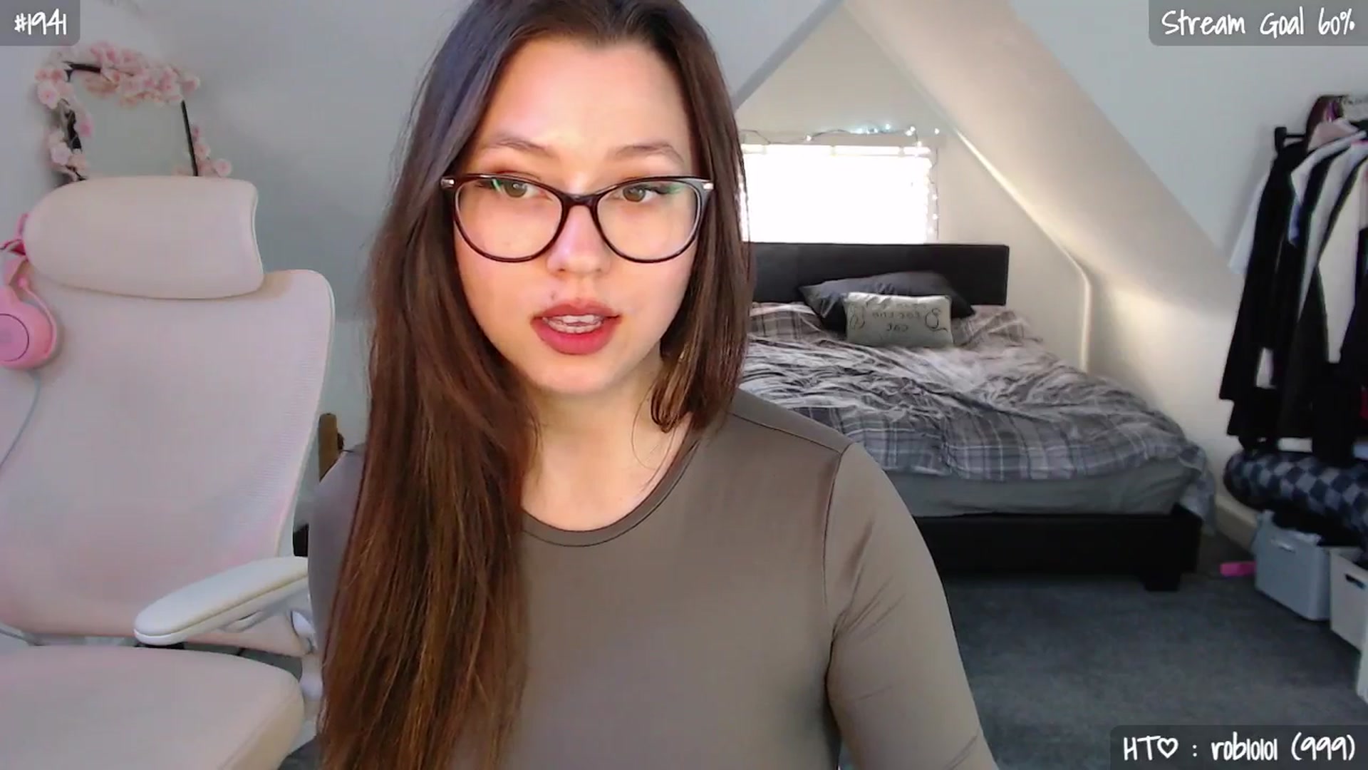 Gallery image thumbnail from AnnAngel1's myfreecams stream on, 04/23/2026, 17:57 image 2 of 20