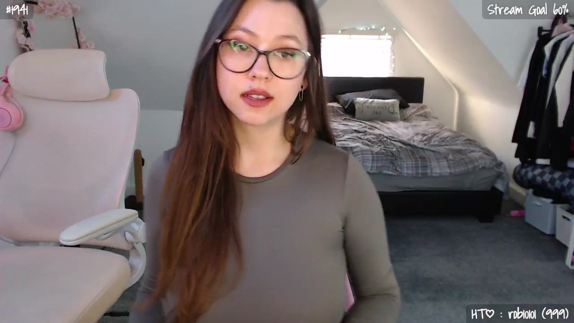 Gallery image thumbnail from AnnAngel1's myfreecams stream on, 04/23/2026, 17:57 image 12 of 20