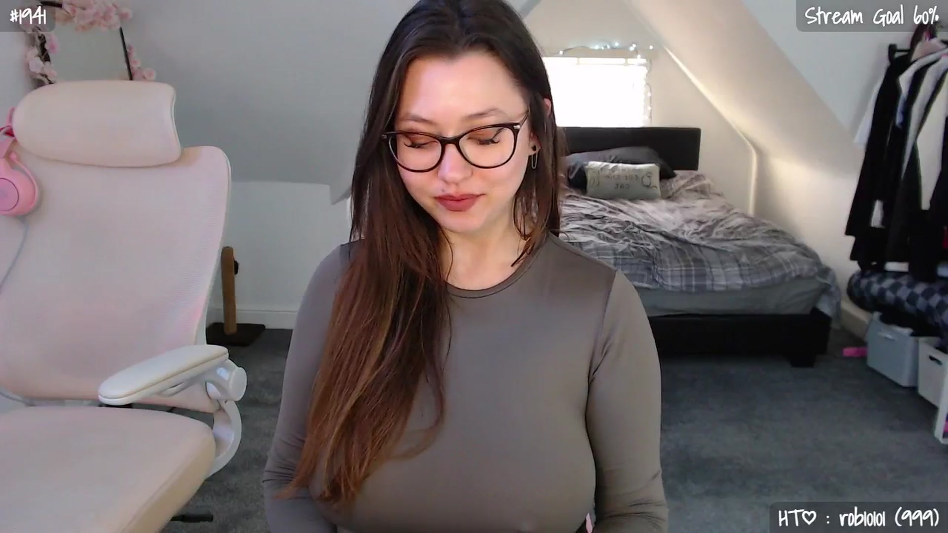 Gallery image thumbnail from AnnAngel1's myfreecams stream on, 04/23/2026, 17:57 image 11 of 20