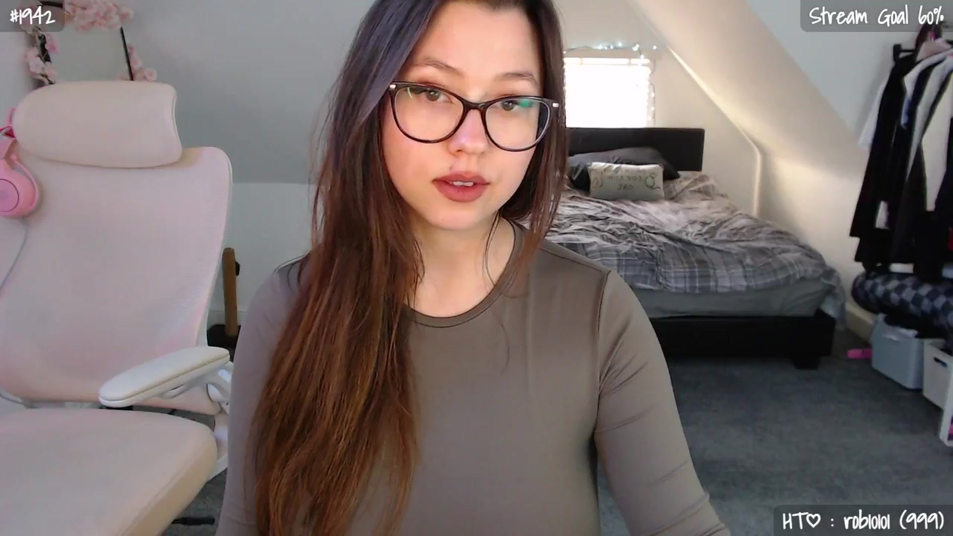 Gallery image thumbnail from AnnAngel1's myfreecams stream on, 04/23/2026, 17:57 image 18 of 20