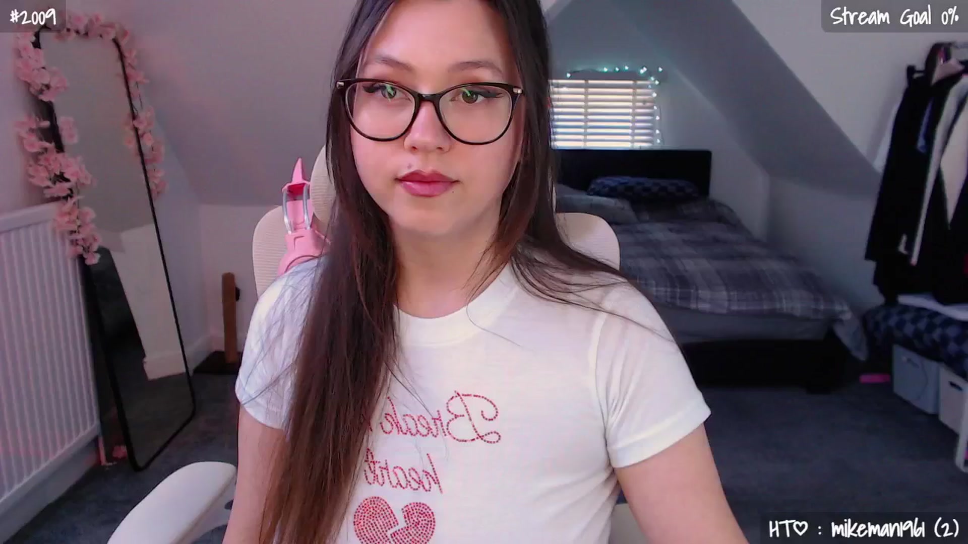 Gallery image thumbnail from AnnAngel1's myfreecams stream on, 04/24/2026, 12:50 image 11 of 20