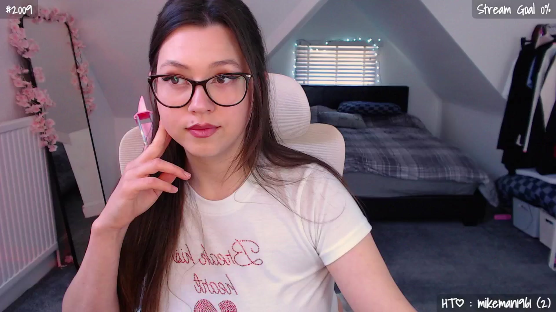 Gallery image thumbnail from AnnAngel1's myfreecams stream on, 04/24/2026, 12:50 image 13 of 20