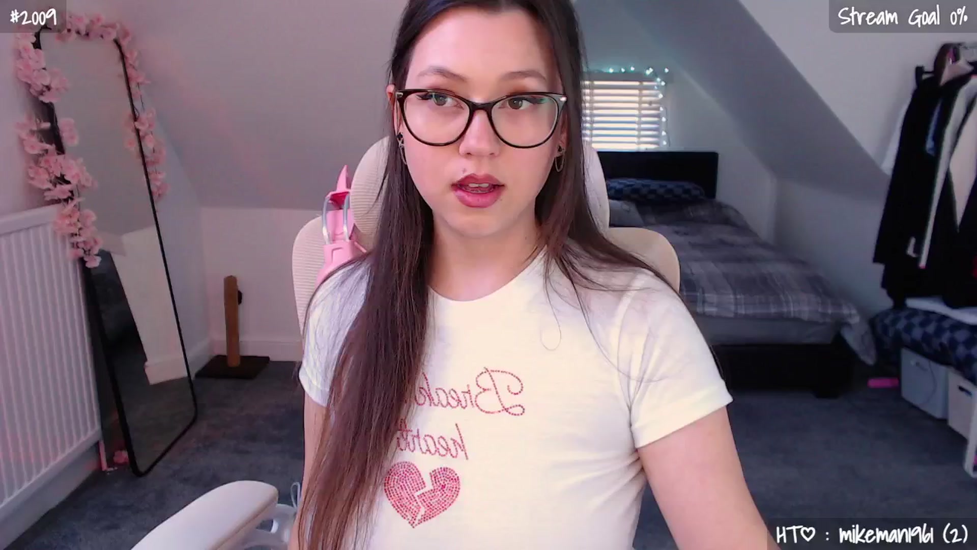 Gallery image thumbnail from AnnAngel1's myfreecams stream on, 04/24/2026, 12:50 image 14 of 20