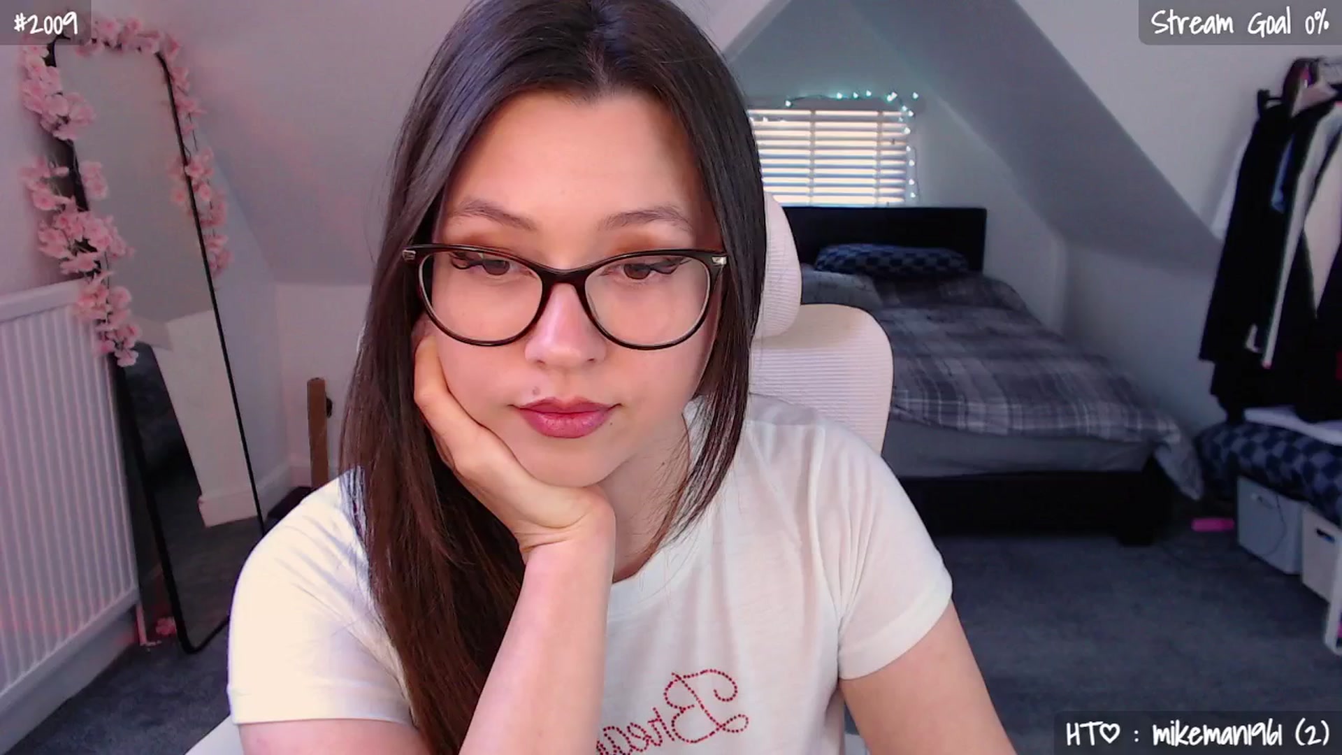Gallery image thumbnail from AnnAngel1's myfreecams stream on, 04/24/2026, 12:50 image 17 of 20