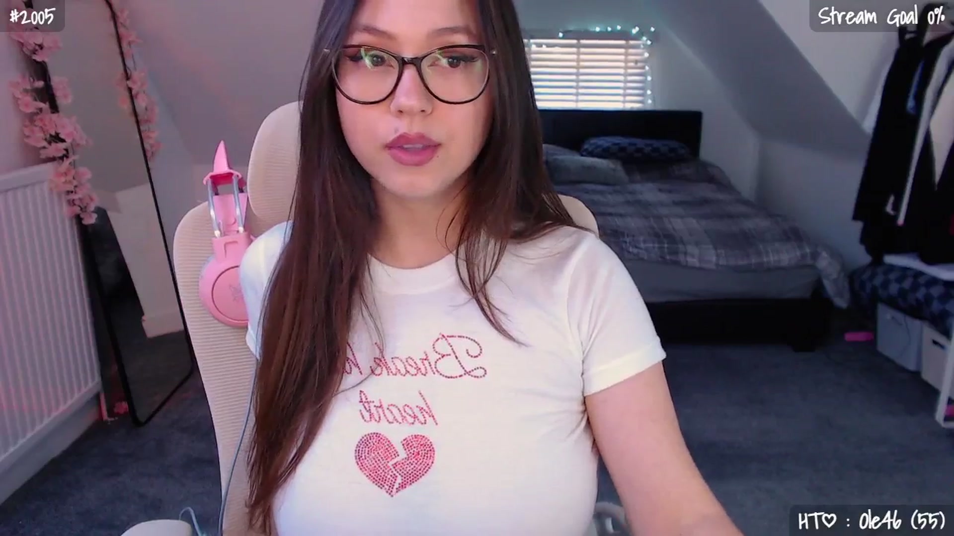 Gallery image thumbnail from AnnAngel1's myfreecams stream on, 04/24/2026, 13:42 image 8 of 20