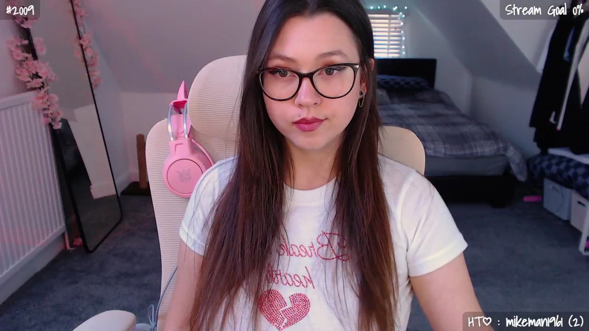 Gallery image thumbnail from AnnAngel1's myfreecams stream on, 04/24/2026, 13:42 image 2 of 20