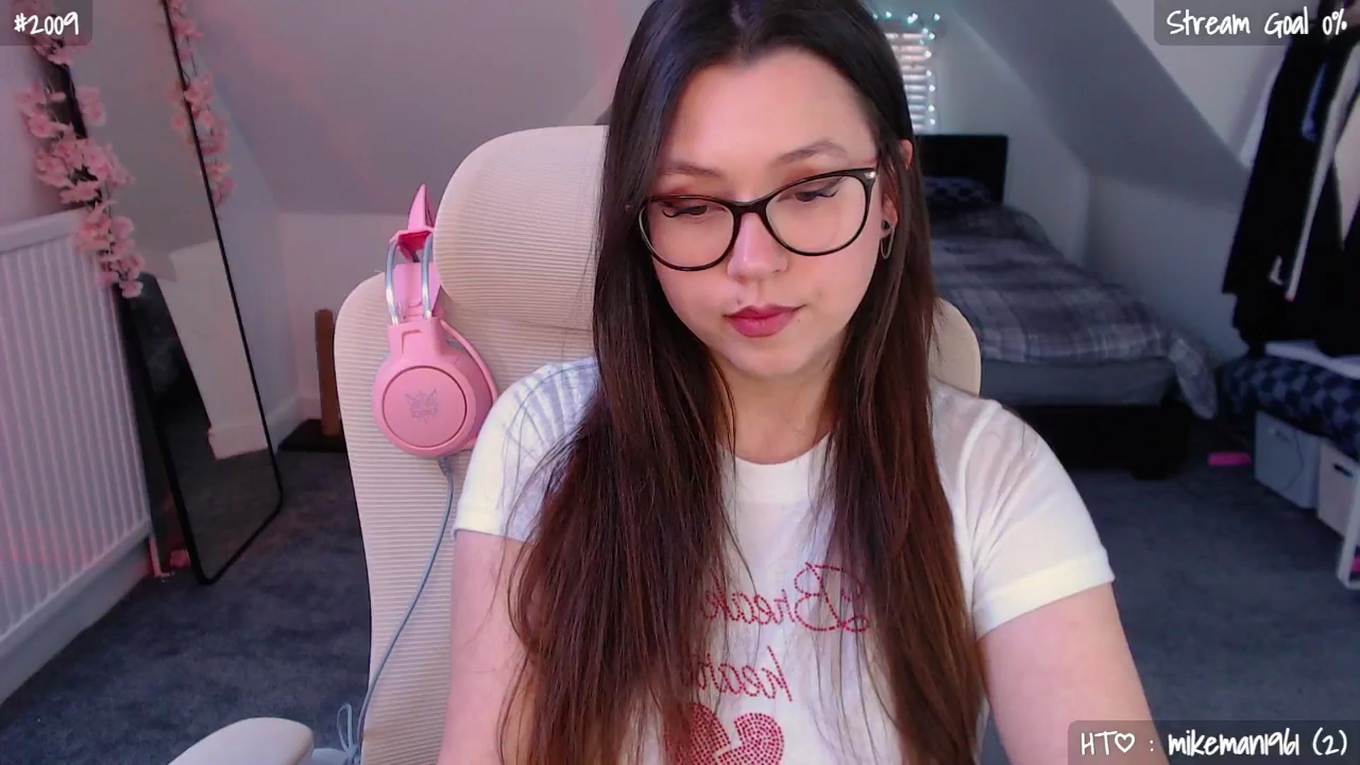 Gallery image thumbnail from AnnAngel1's myfreecams stream on, 04/24/2026, 13:42 image 3 of 20