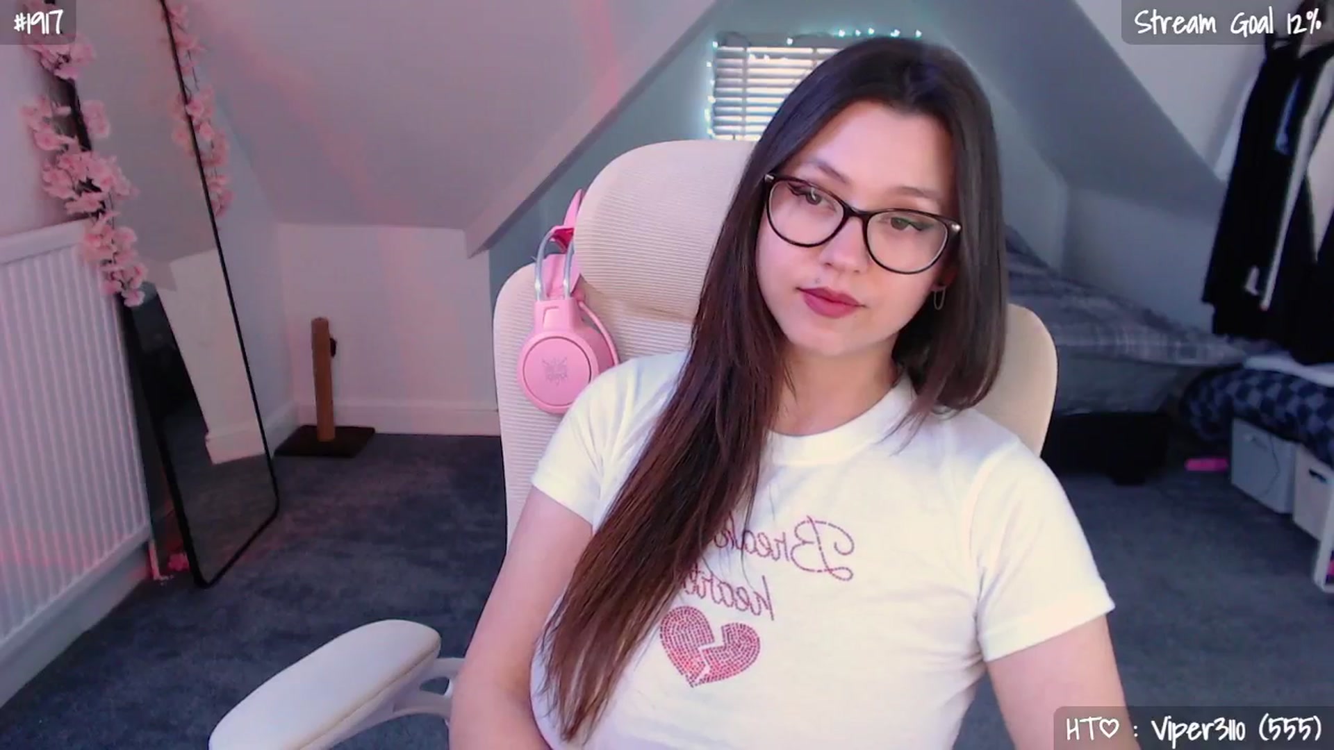 Gallery image thumbnail from AnnAngel1's myfreecams stream on, 04/24/2026, 15:01 image 10 of 20