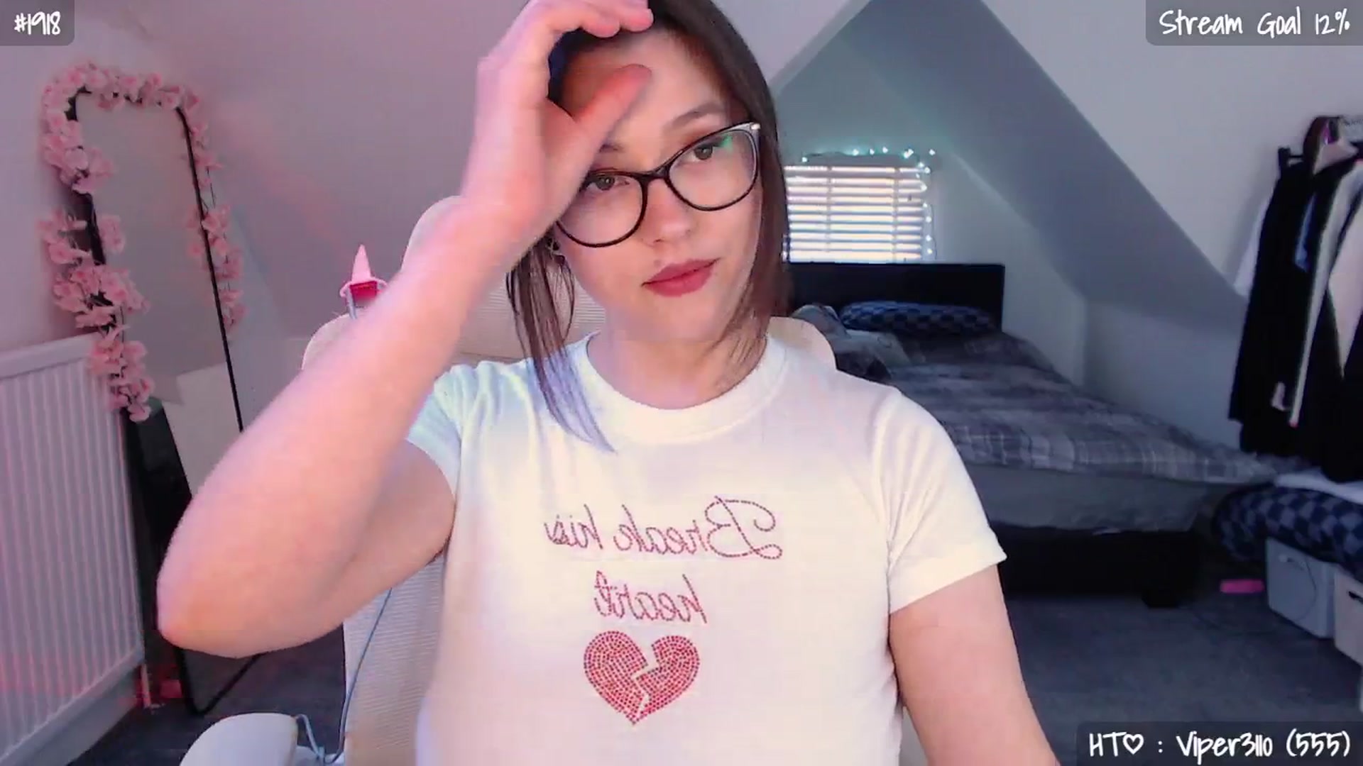 Gallery image thumbnail from AnnAngel1's myfreecams stream on, 04/24/2026, 15:01 image 19 of 20