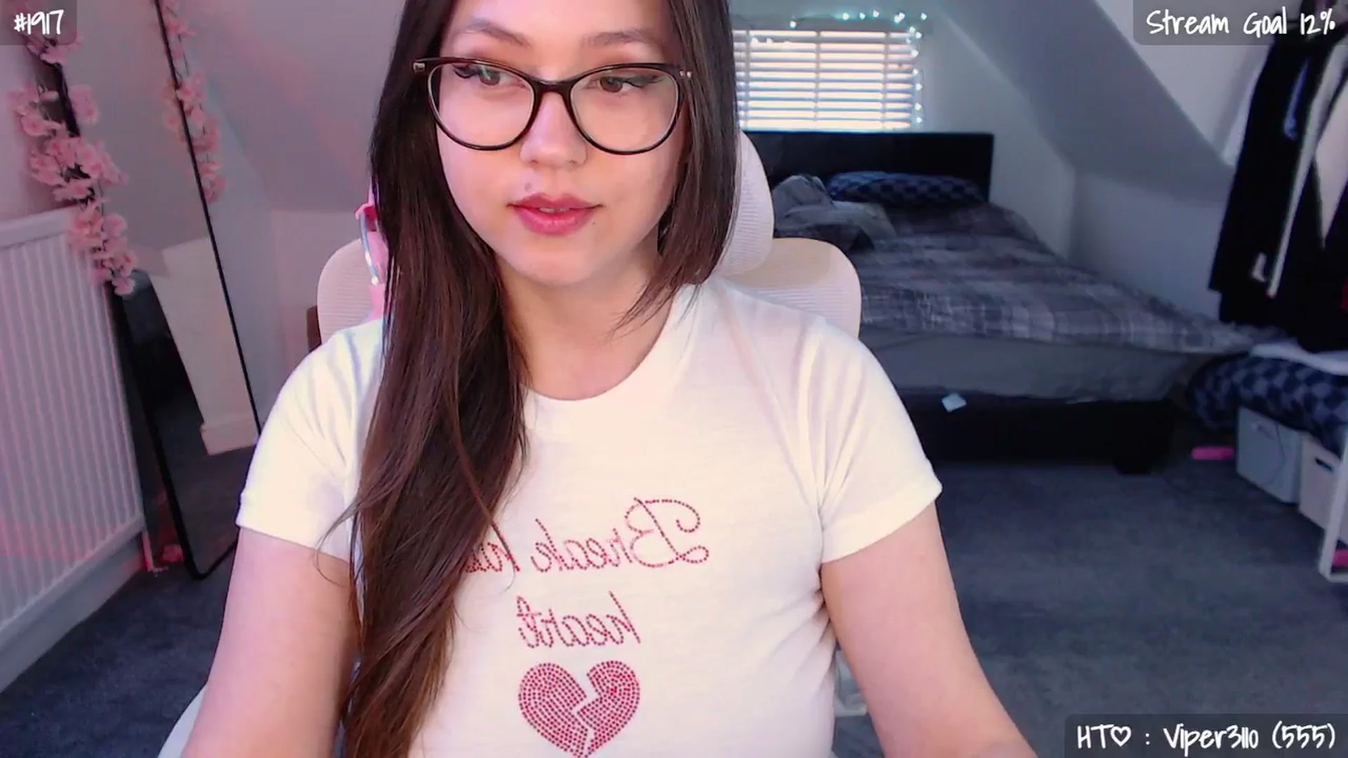 Gallery image thumbnail from AnnAngel1's myfreecams stream on, 04/24/2026, 15:01 image 5 of 20