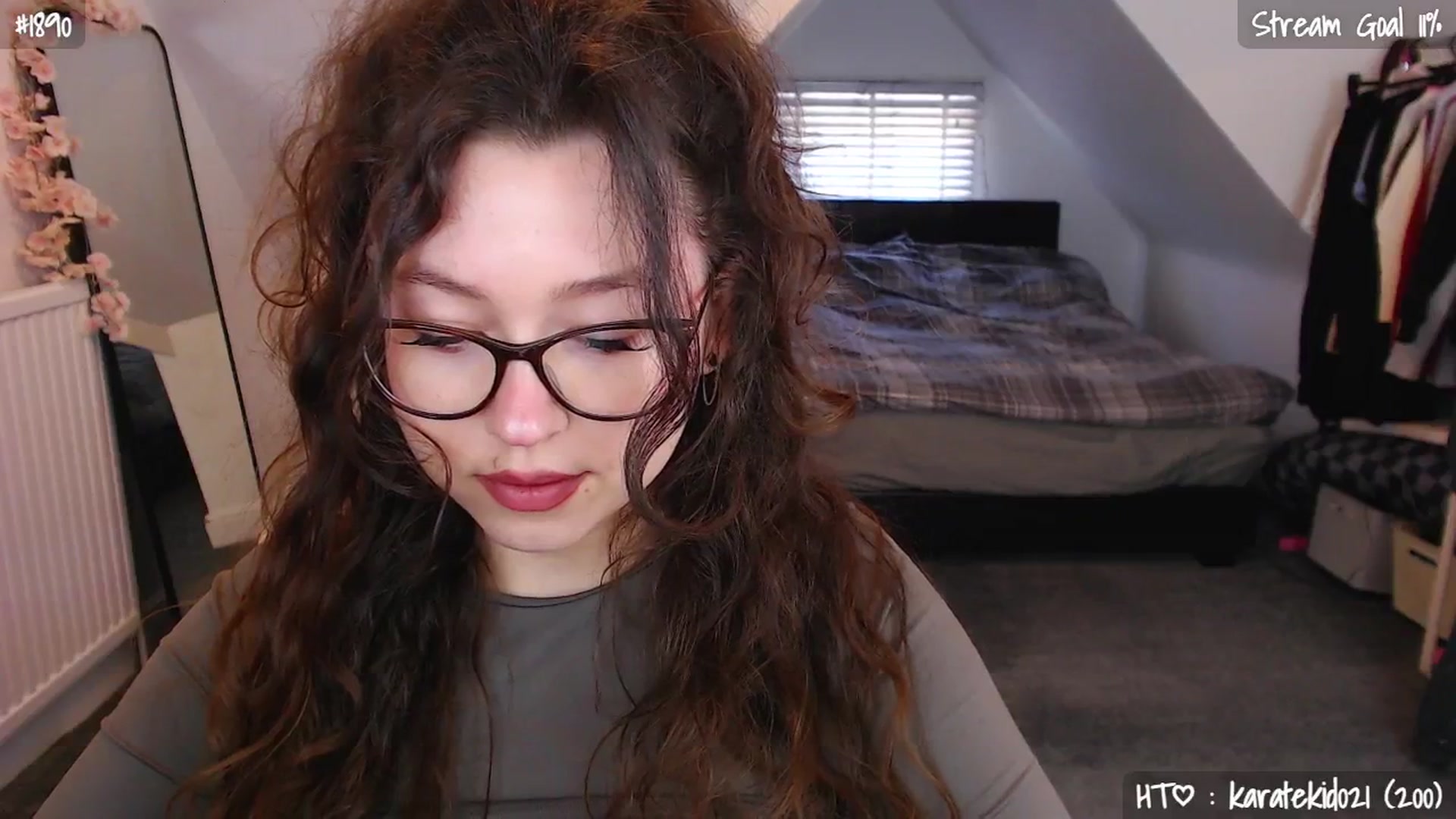 Gallery image thumbnail from AnnAngel1's myfreecams stream on, 04/27/2026, 12:31 image 6 of 20