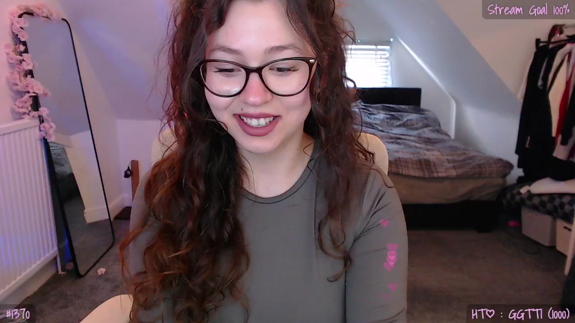 Gallery image thumbnail from AnnAngel1's myfreecams stream on, 04/27/2026, 18:36 image 1 of 20