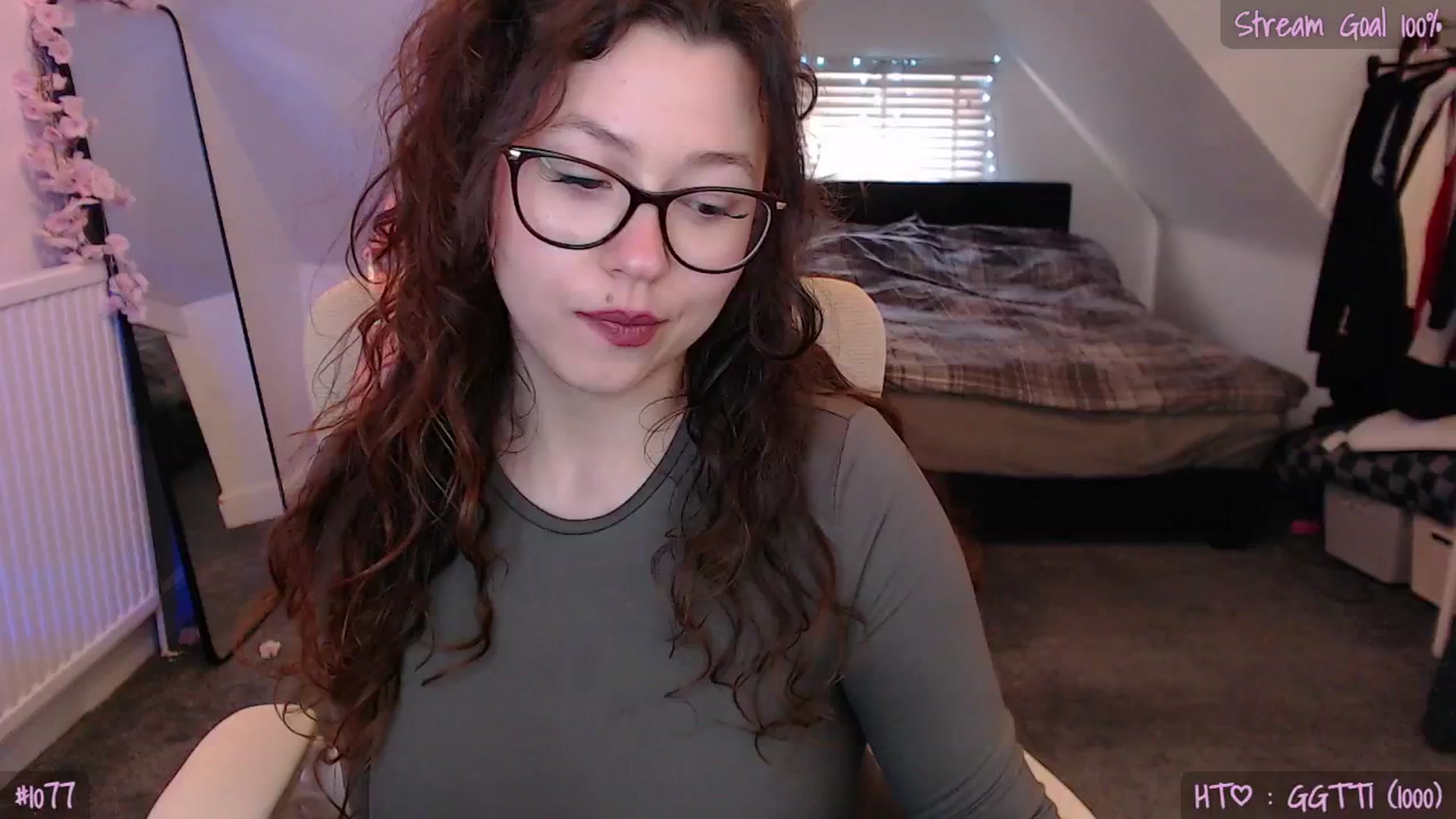Gallery image thumbnail from AnnAngel1's myfreecams stream on, 04/27/2026, 18:36 image 15 of 20