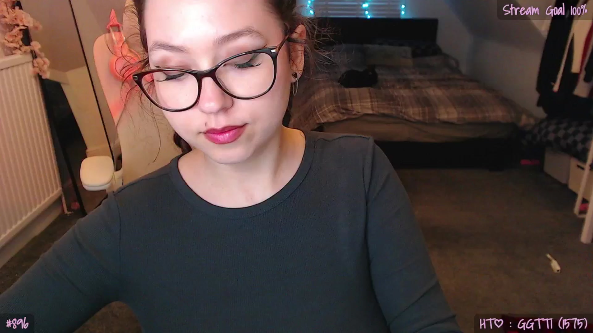 Gallery image thumbnail from AnnAngel1's myfreecams stream on, 04/28/2026, 19:17 image 19 of 20