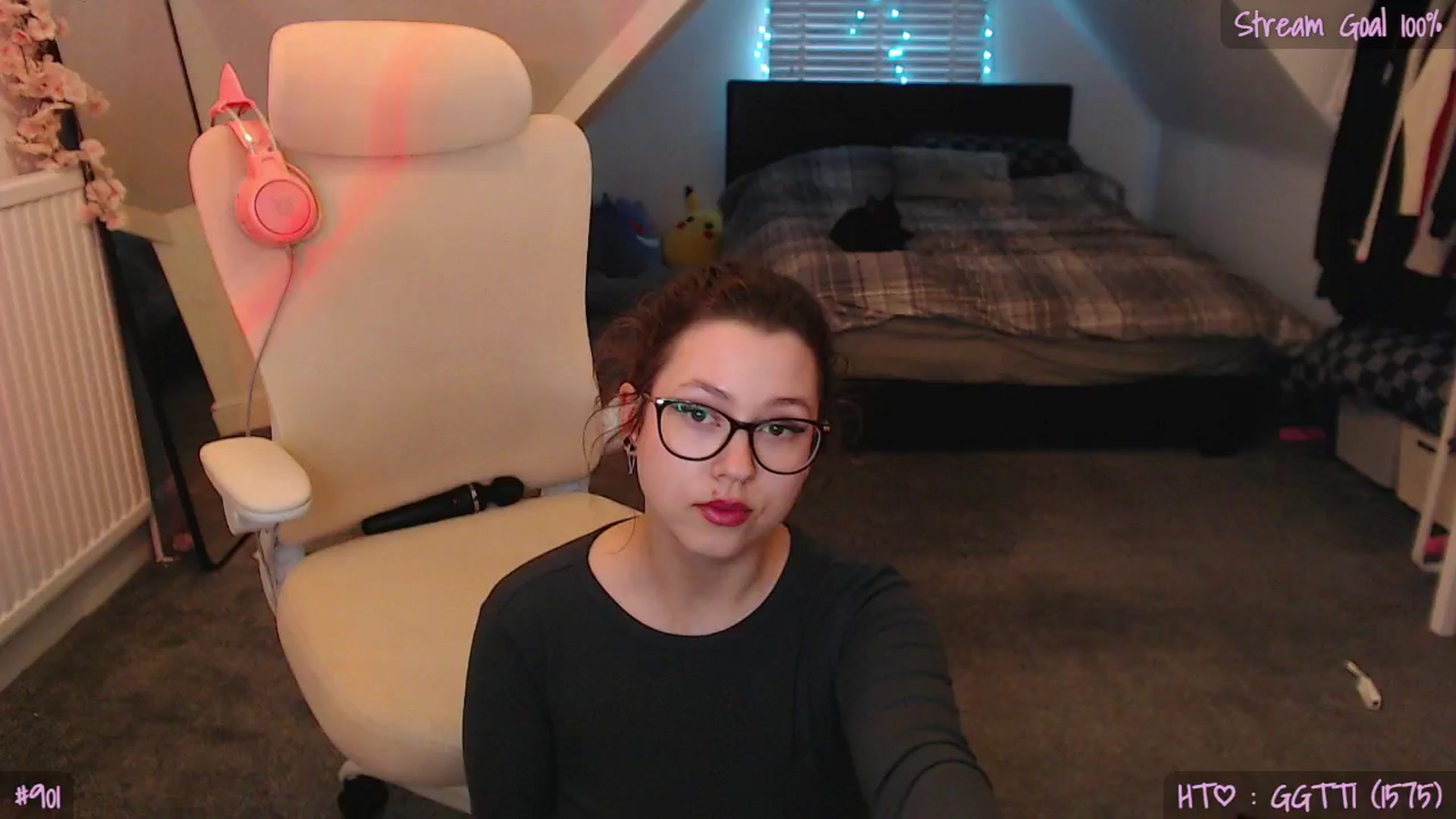 Gallery image thumbnail from AnnAngel1's myfreecams stream on, 04/28/2026, 19:17 image 8 of 20