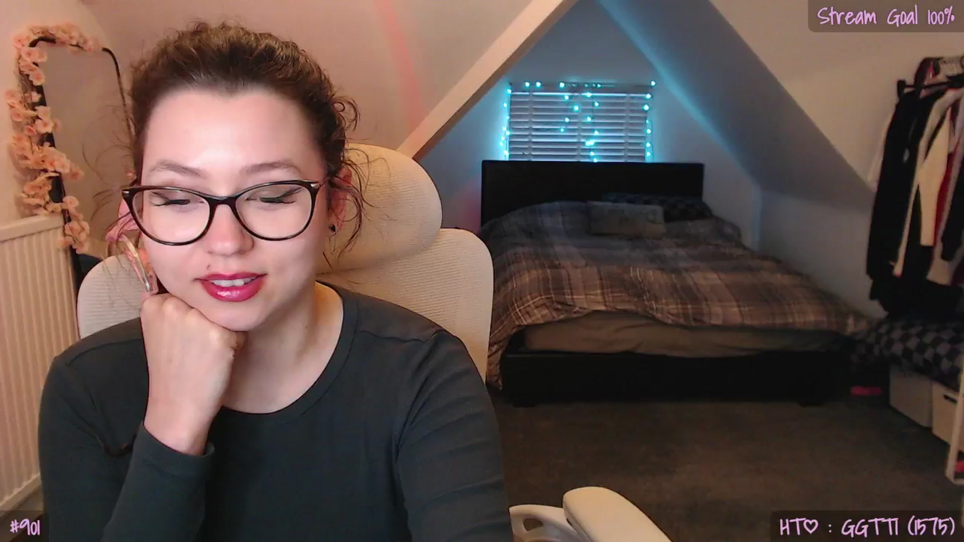 Gallery image thumbnail from AnnAngel1's myfreecams stream on, 04/28/2026, 19:17 image 4 of 20