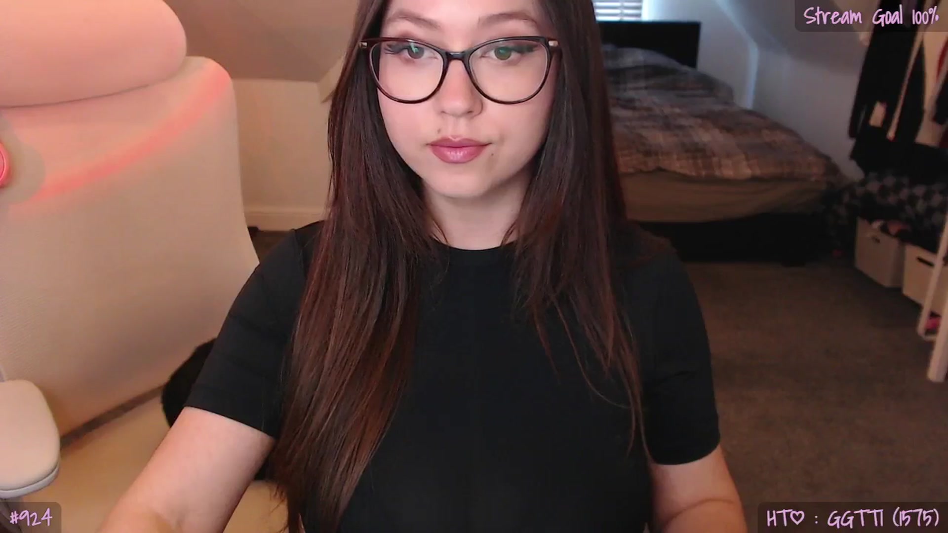 Gallery image thumbnail from AnnAngel1's myfreecams stream on, 04/29/2026, 15:19 image 7 of 20