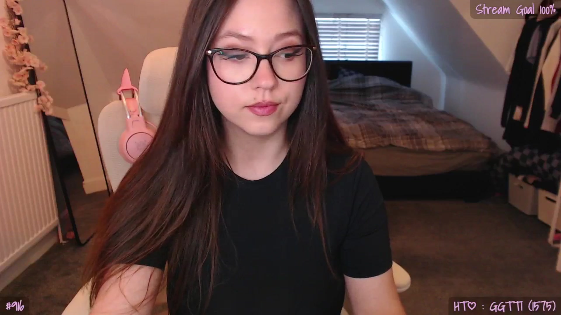 Gallery image thumbnail from AnnAngel1's myfreecams stream on, 04/29/2026, 15:19 image 18 of 20