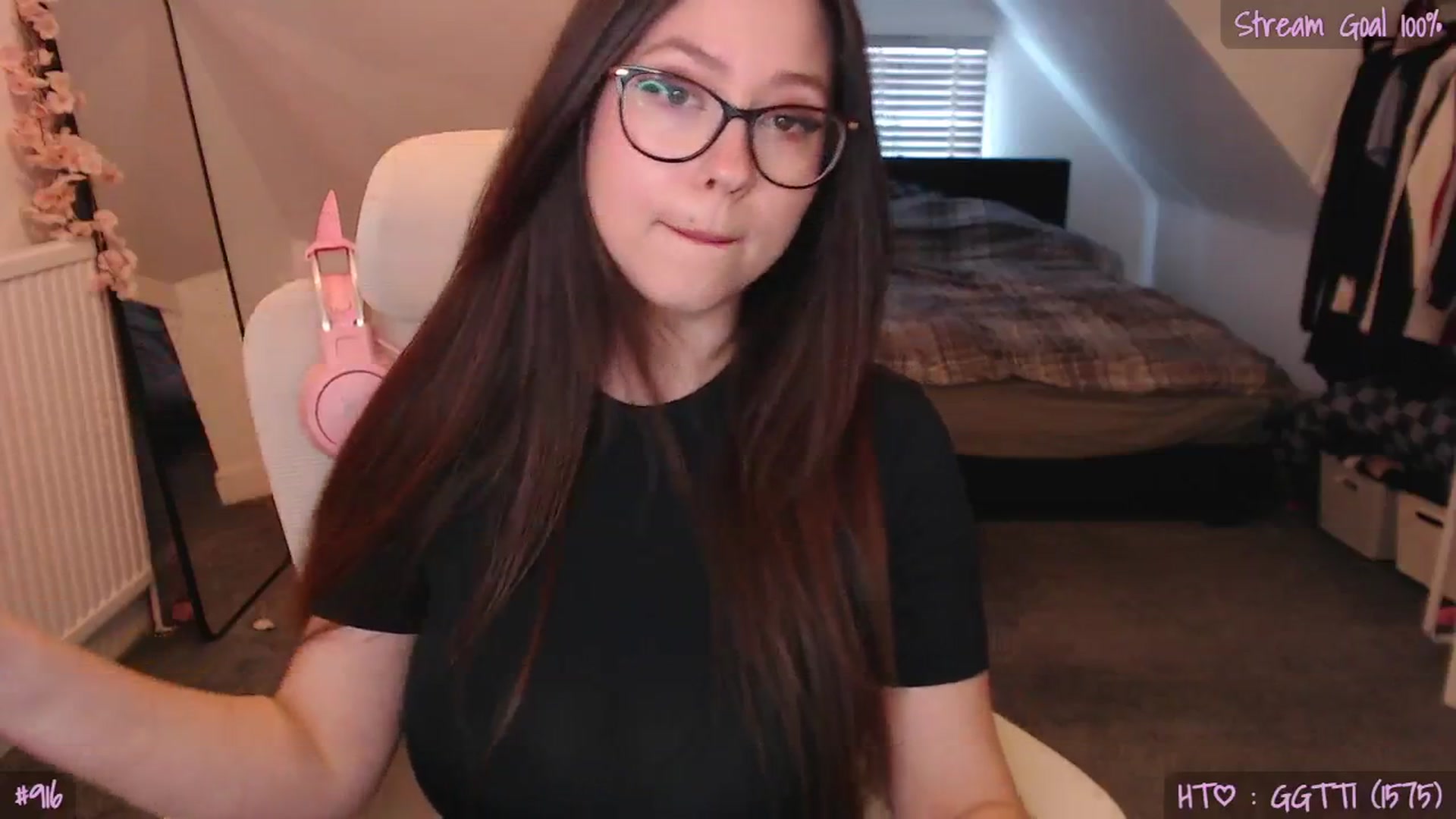 Gallery image thumbnail from AnnAngel1's myfreecams stream on, 04/29/2026, 15:19 image 19 of 20