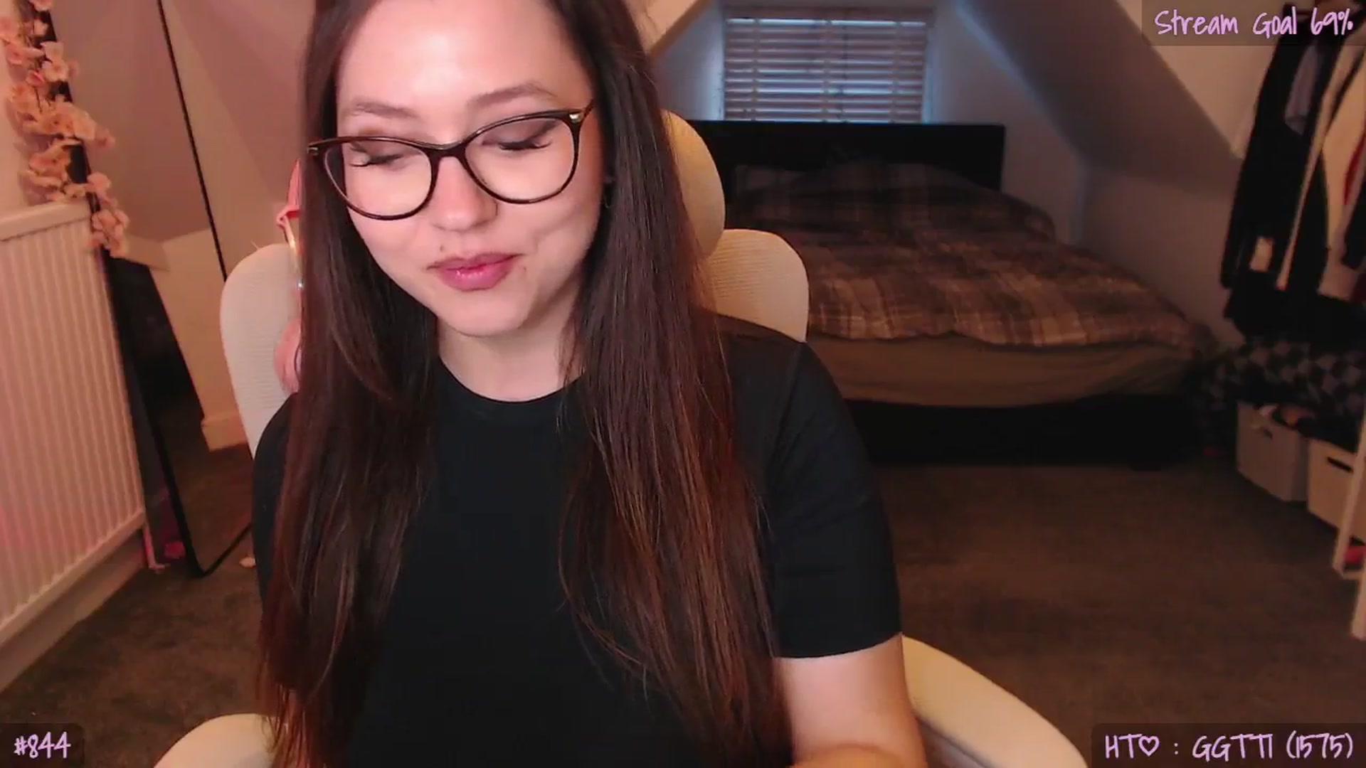 Gallery image thumbnail from AnnAngel1's myfreecams stream on, 04/29/2026, 19:08 image 19 of 20