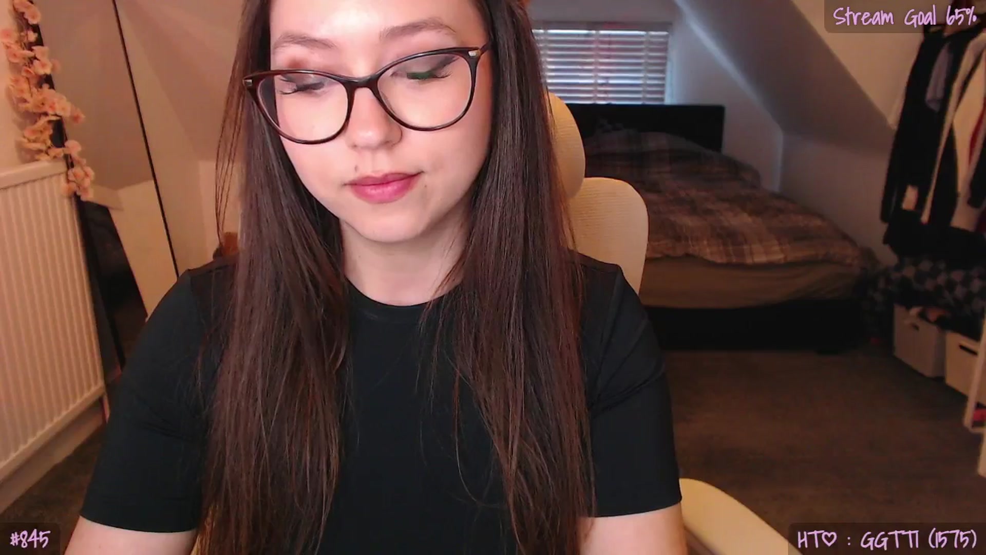 Gallery image thumbnail from AnnAngel1's myfreecams stream on, 04/29/2026, 19:08 image 16 of 20