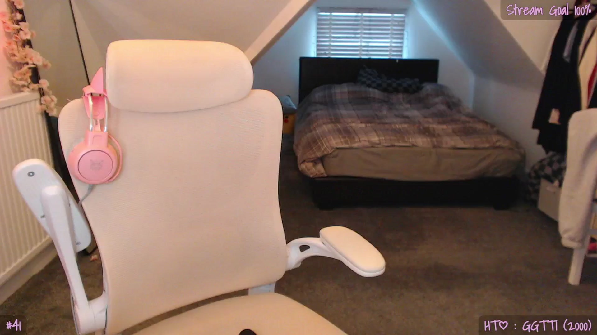Gallery image thumbnail from AnnAngel1's myfreecams stream on, 05/01/2026, 17:35 image 17 of 20