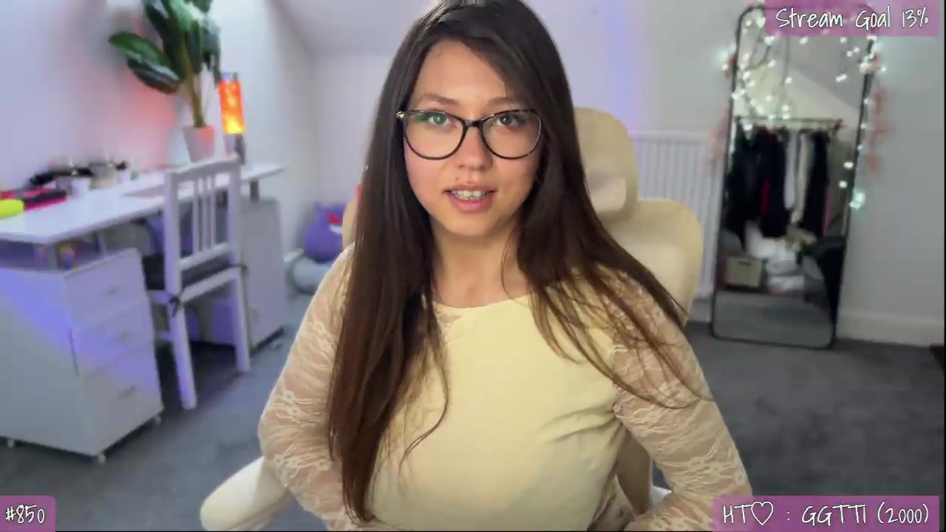 Gallery image thumbnail from AnnAngel1's myfreecams stream on, 05/21/2026, 15:54 image 11 of 20