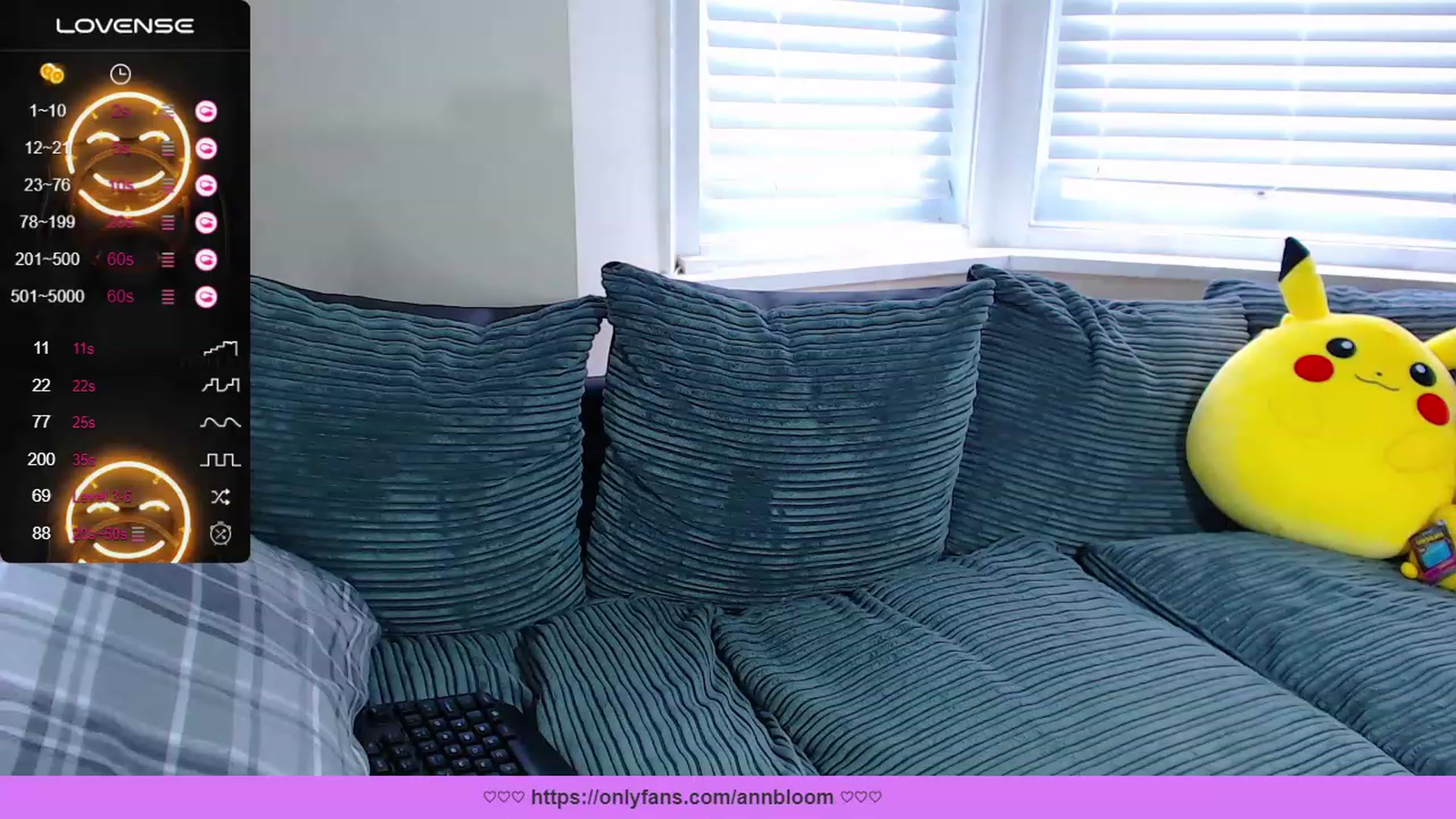 Gallery image thumbnail from AnnAngelx's myfreecams stream on, 10/17/2023, 16:09 image 2 of 20