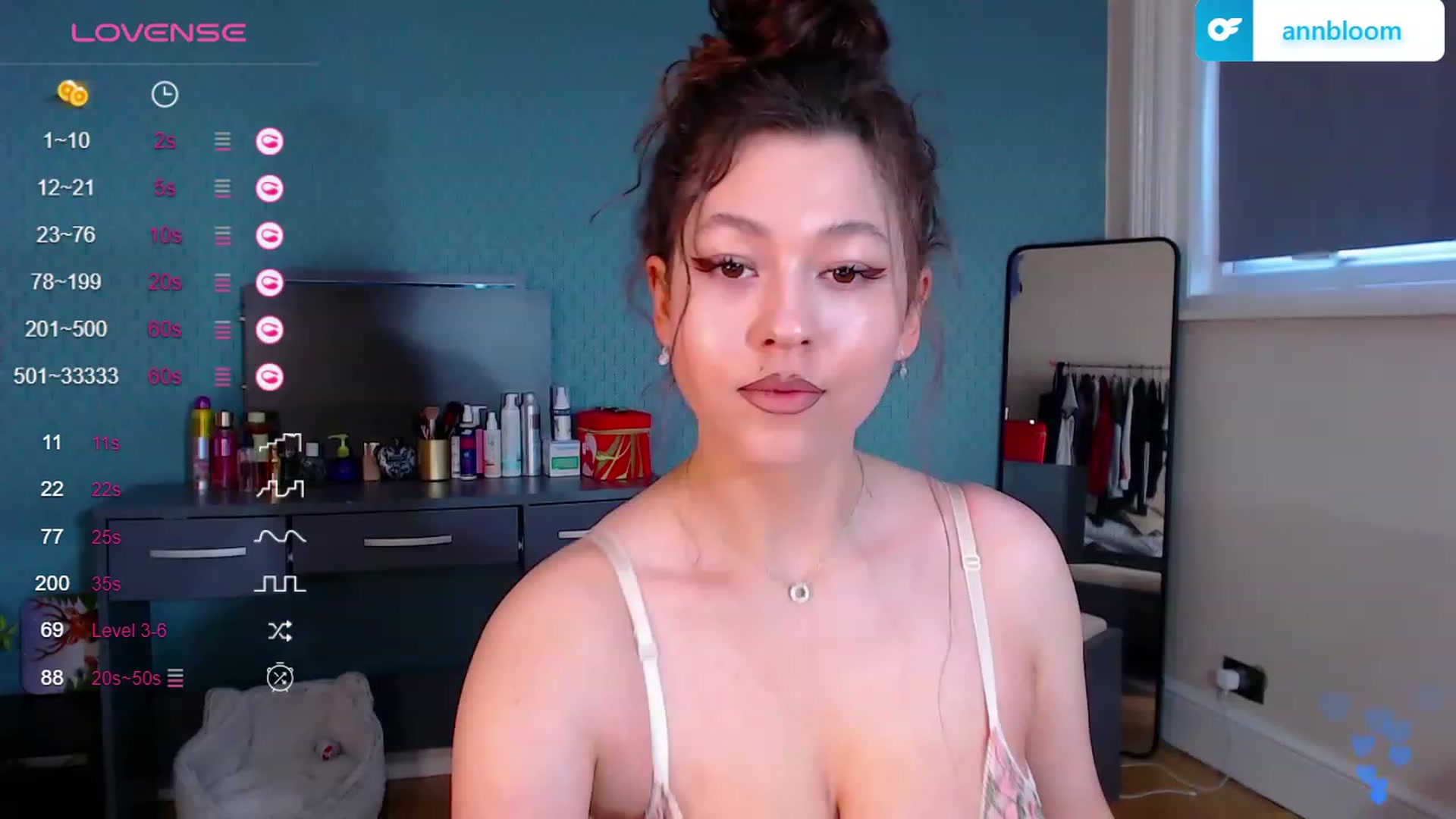 Gallery image thumbnail from AnnAngelx's myfreecams stream on, 11/23/2023, 16:01 image 4 of 20