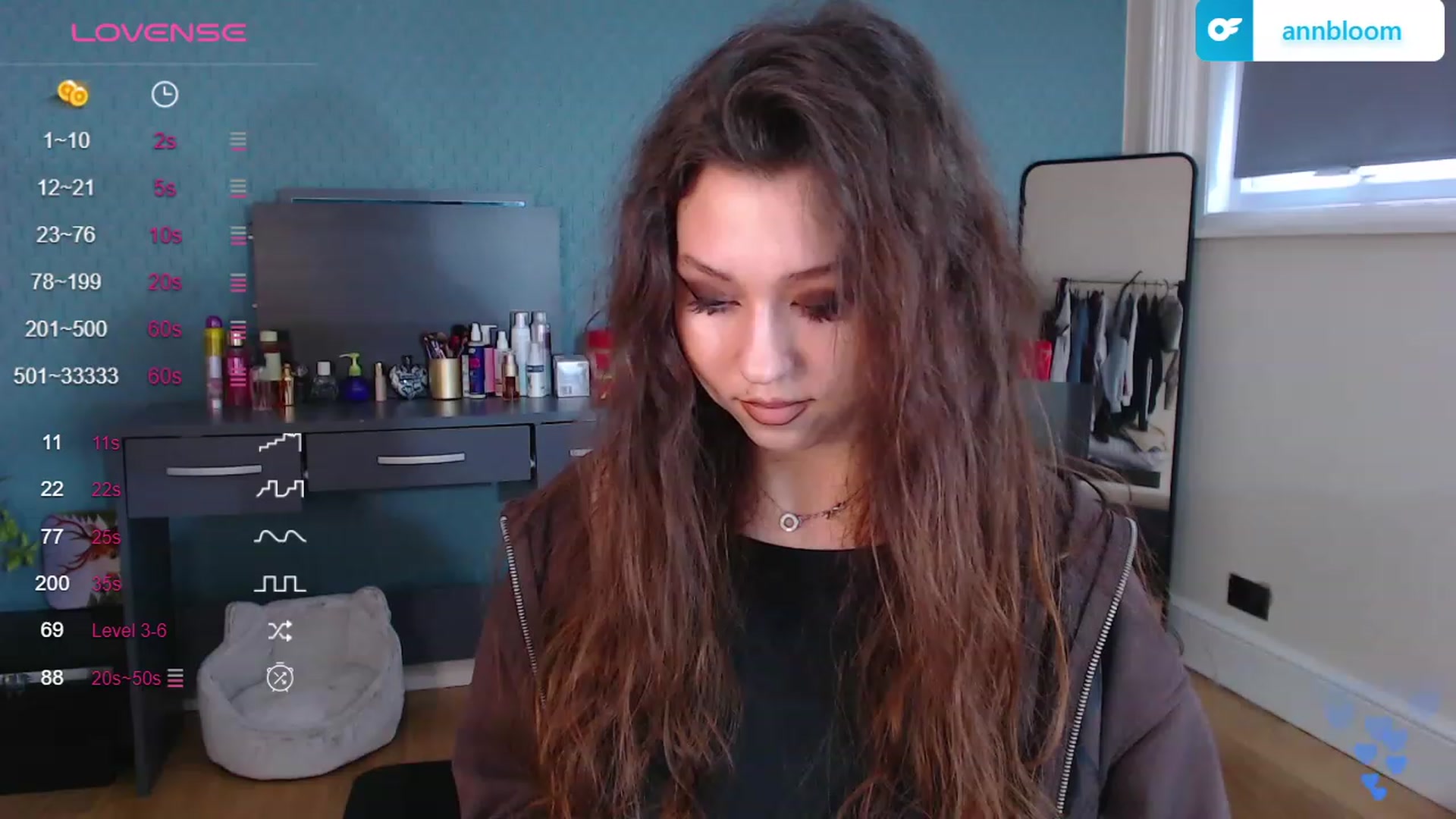 Gallery image thumbnail from AnnAngelx's myfreecams stream on, 11/24/2023, 11:59 image 16 of 20
